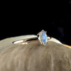 Natural rainbow moonstone minimalist ring | 925 sterling silver