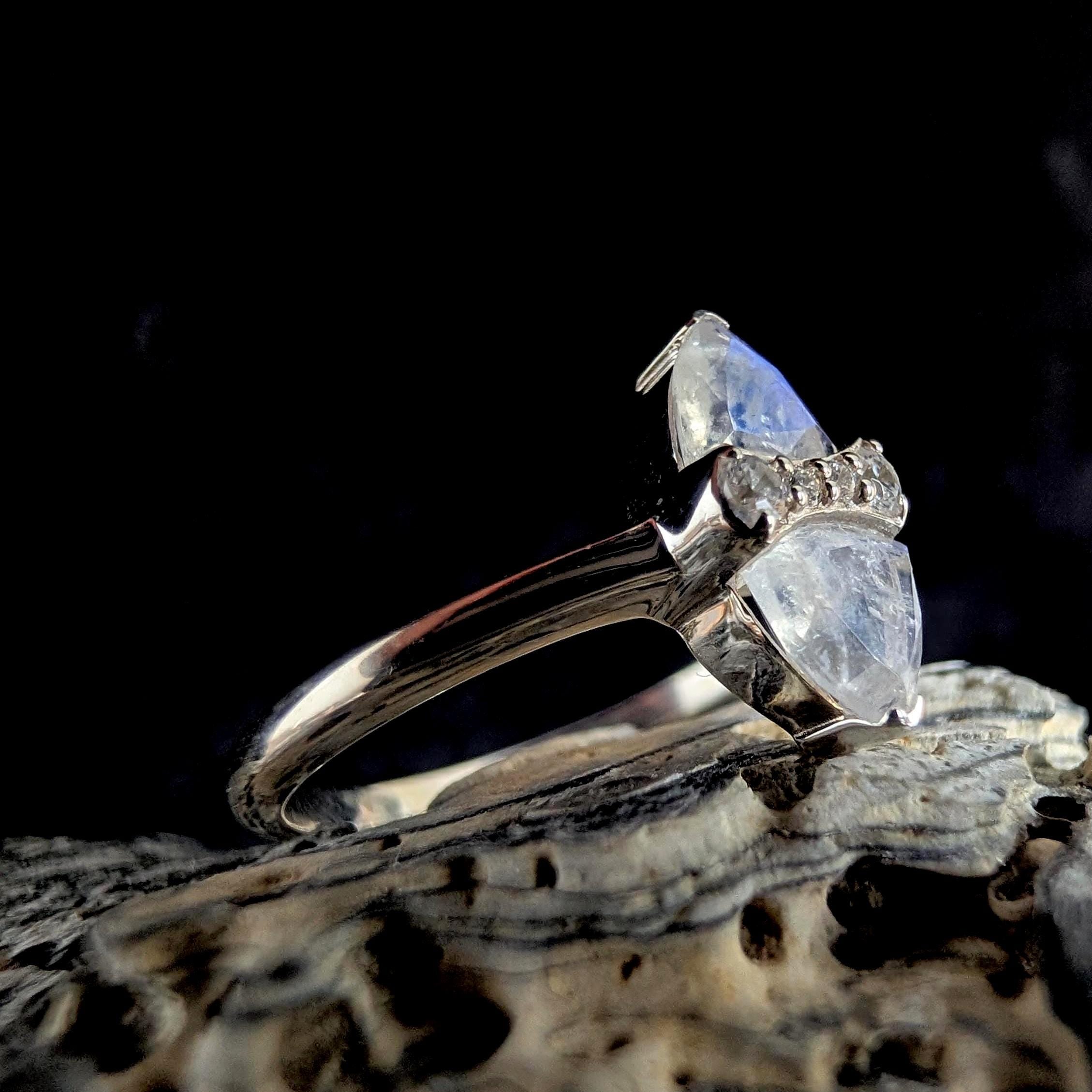 Marquise rainbow moonstone ring | 925 Sterling Silver