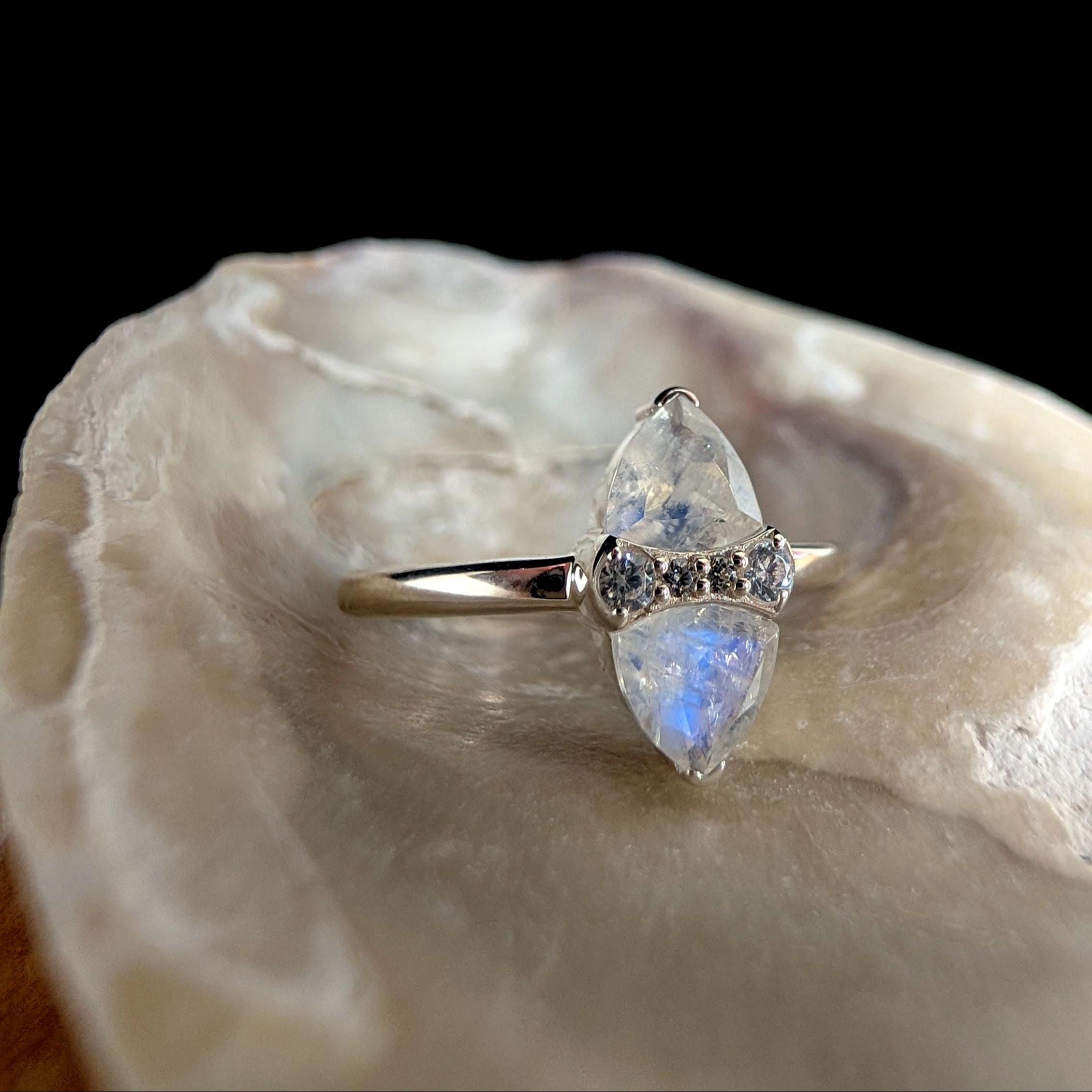 Marquise rainbow moonstone ring | 925 Sterling Silver