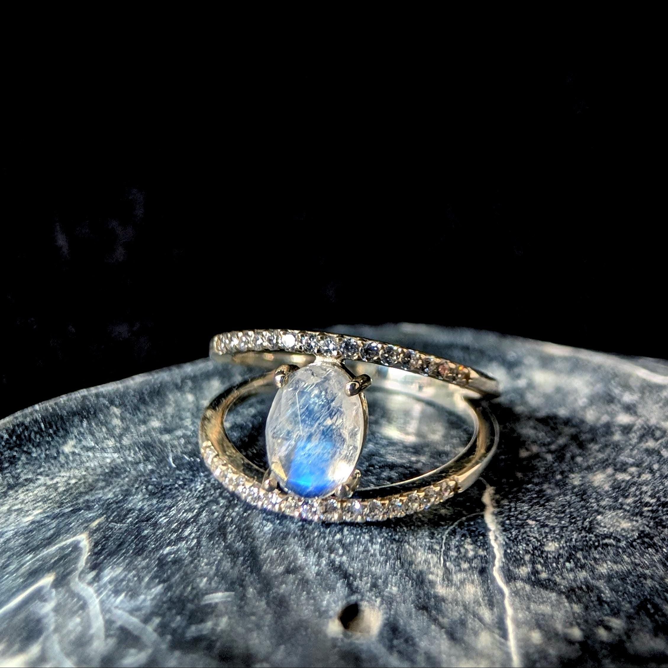 Double band rainbow moonstone & white topaz ring | 925 Sterling Silver