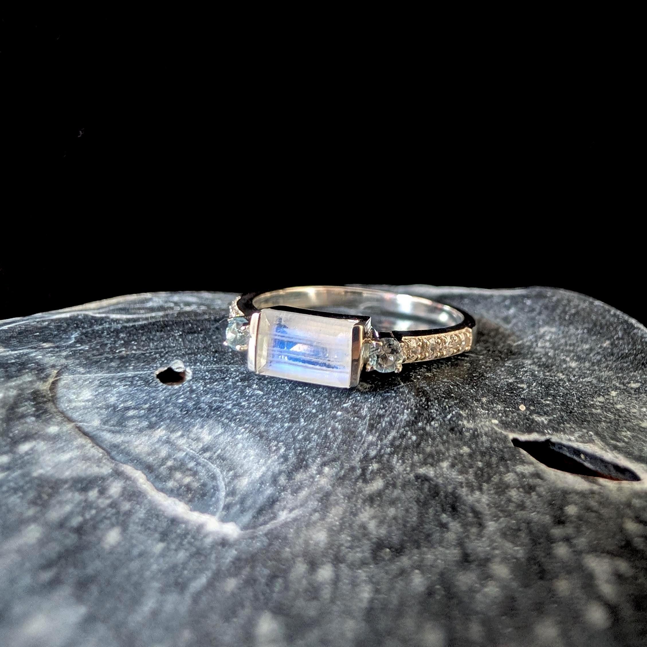 Statement rainbow moonstone and blue topaz ring | 925 Sterling Silver