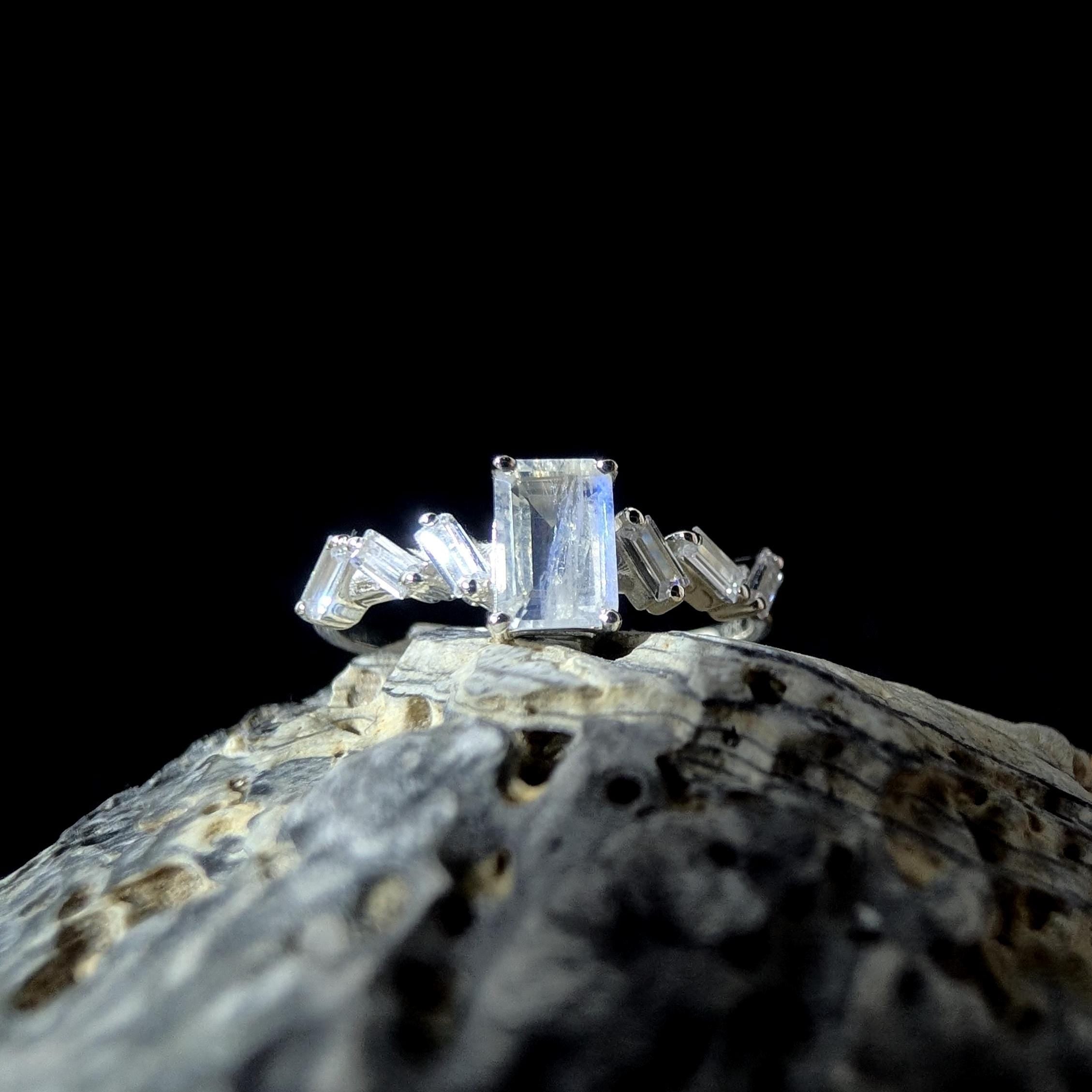 Statement rainbow moonstone & white topaz ring | 925 Sterling Silver