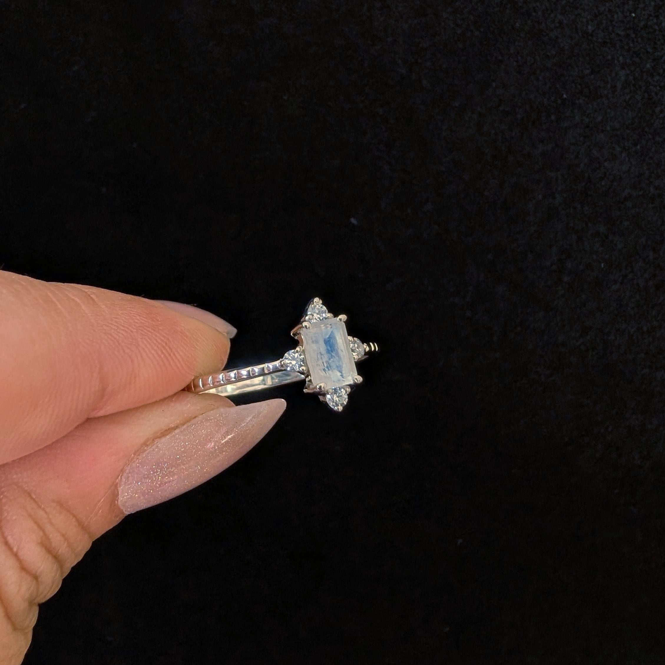 Large rainbow moonstone statement ring | 925 Sterling Silver