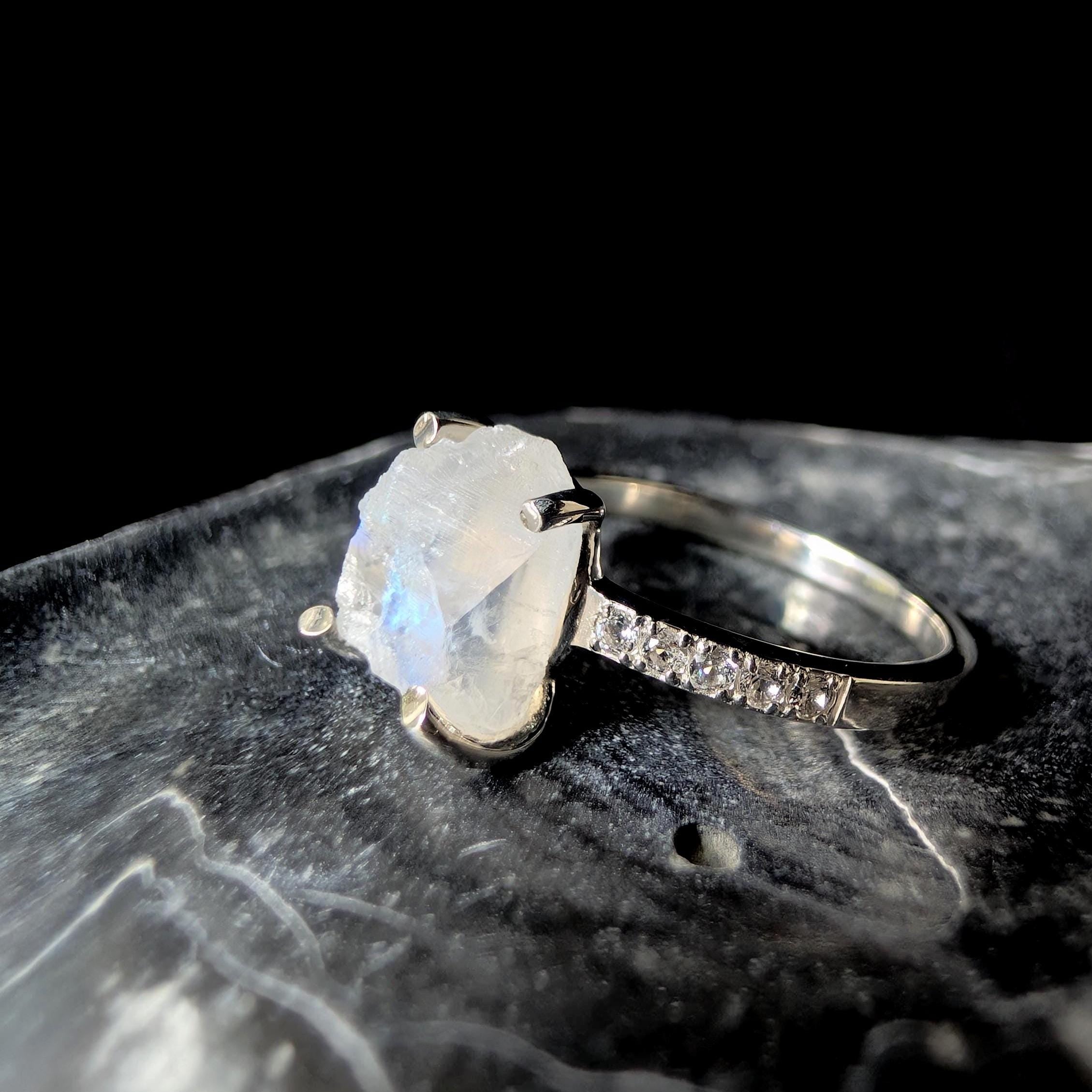 Raw natural rainbow moonstone and white topaz ring | 925 Sterling Silver