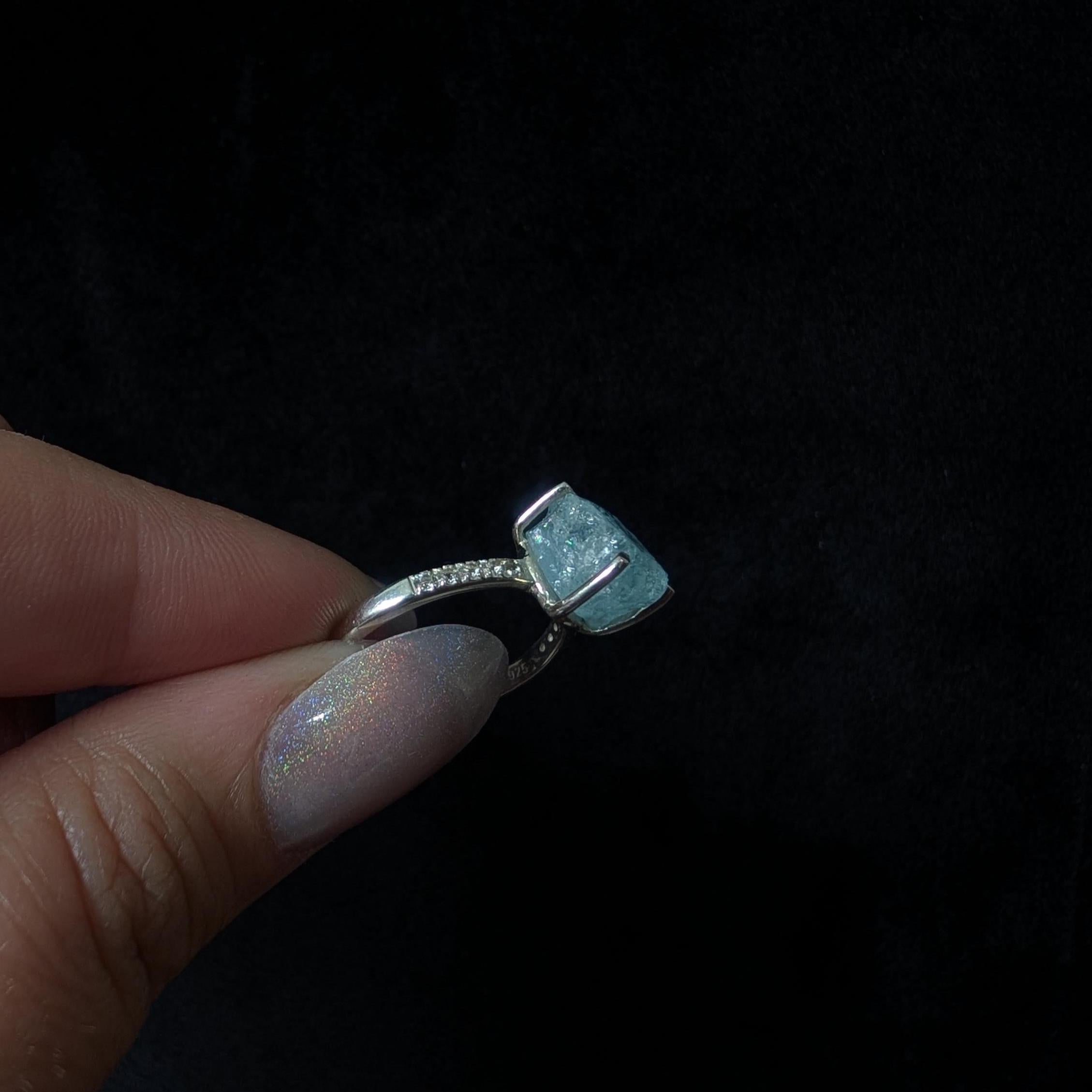 Raw natural aquamarine and white topaz ring | 925 sterling silver