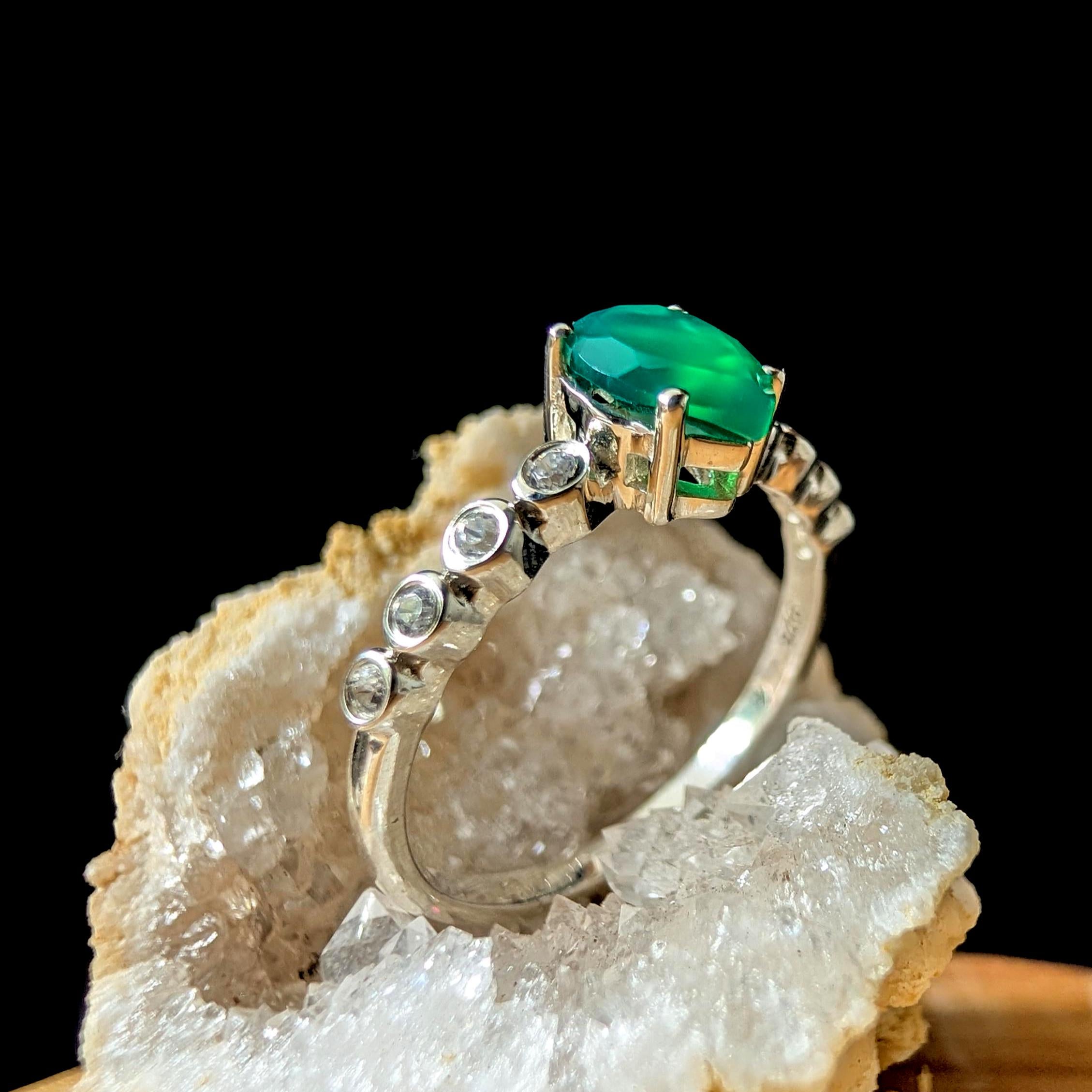 Statement green onyx and white topaz ring | 925 sterling silver