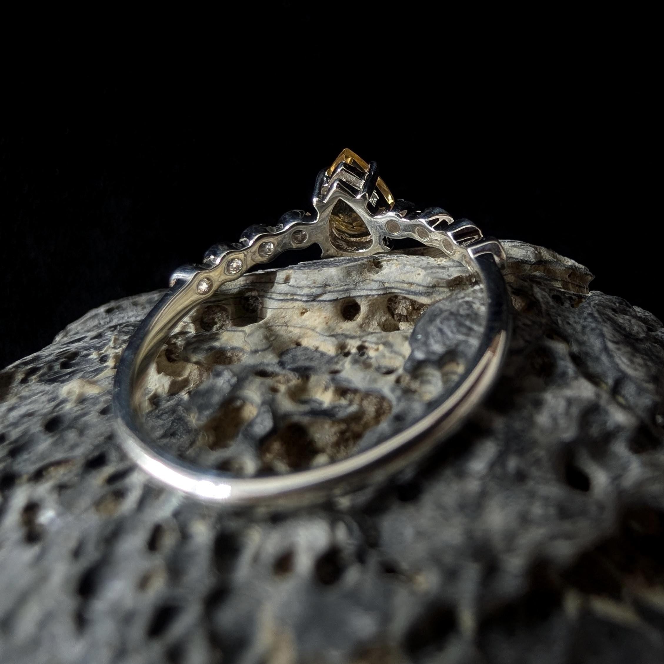 Statement citrine and white topaz ring | 925 Sterling Silver