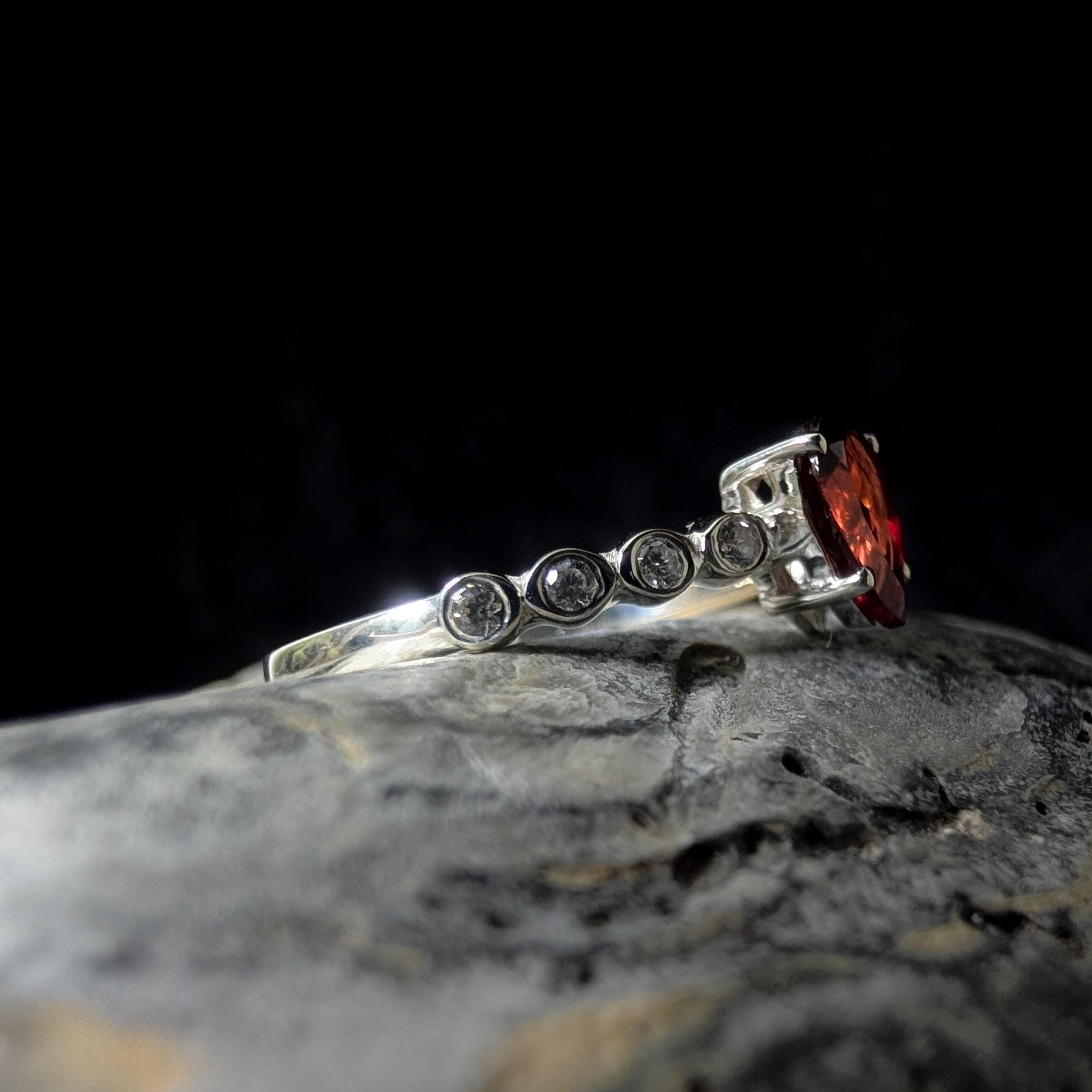 Statement garnet and white topaz ring | 925 Sterling Silver