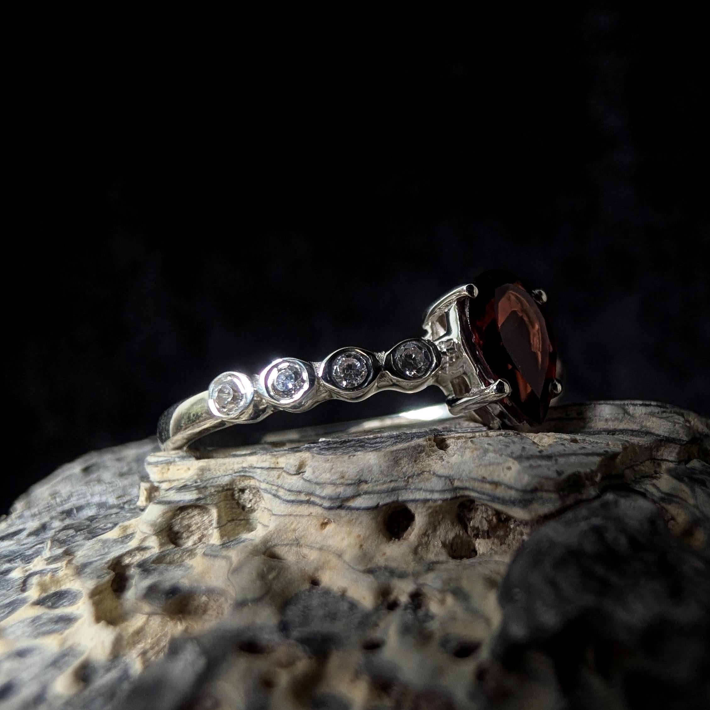 Statement garnet and white topaz ring | 925 Sterling Silver