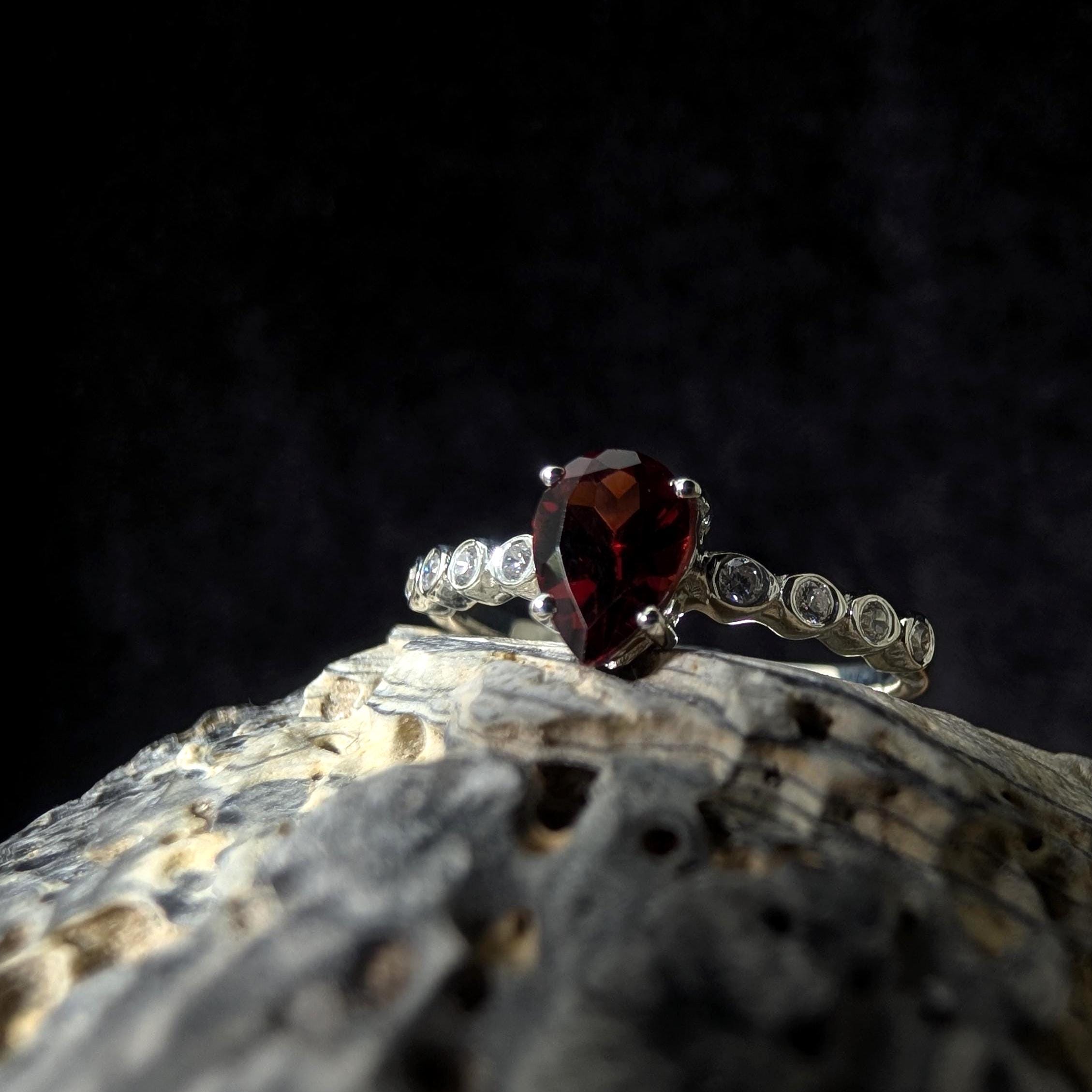 Statement garnet and white topaz ring | 925 Sterling Silver