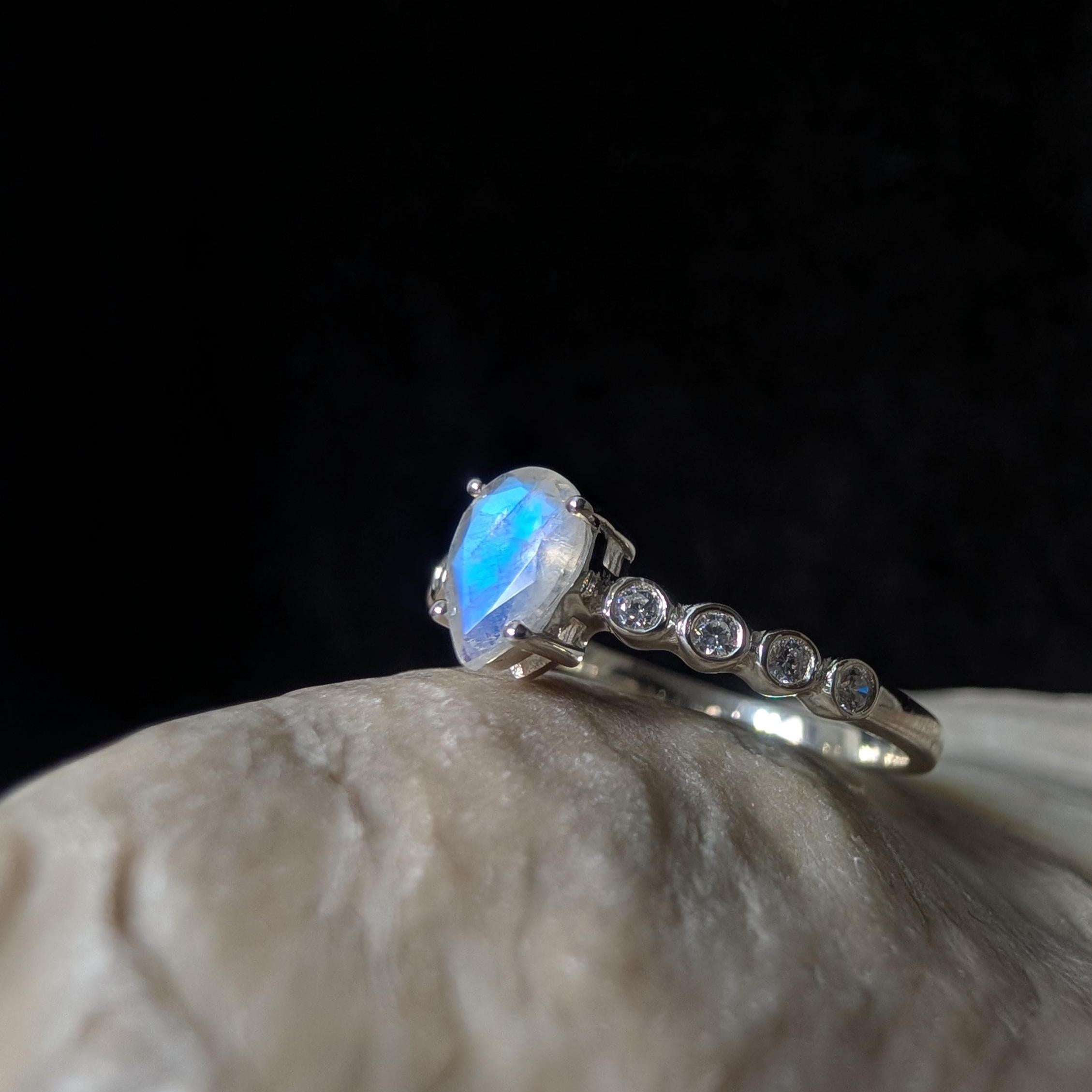 Statement rainbow moonstone and white topaz ring | 925 Sterling Silver
