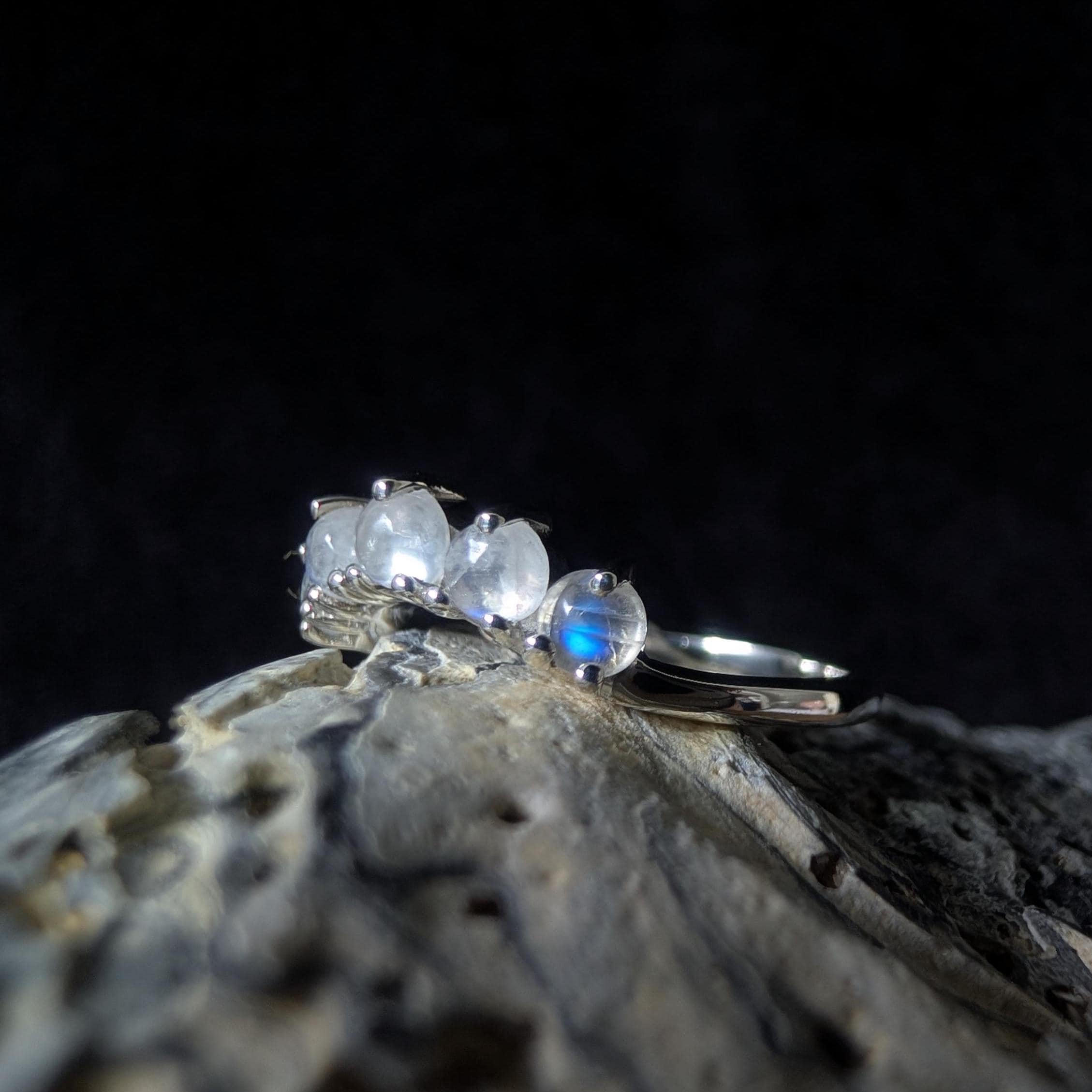 Crown rainbow moonstone ring | 925 Sterling Silver