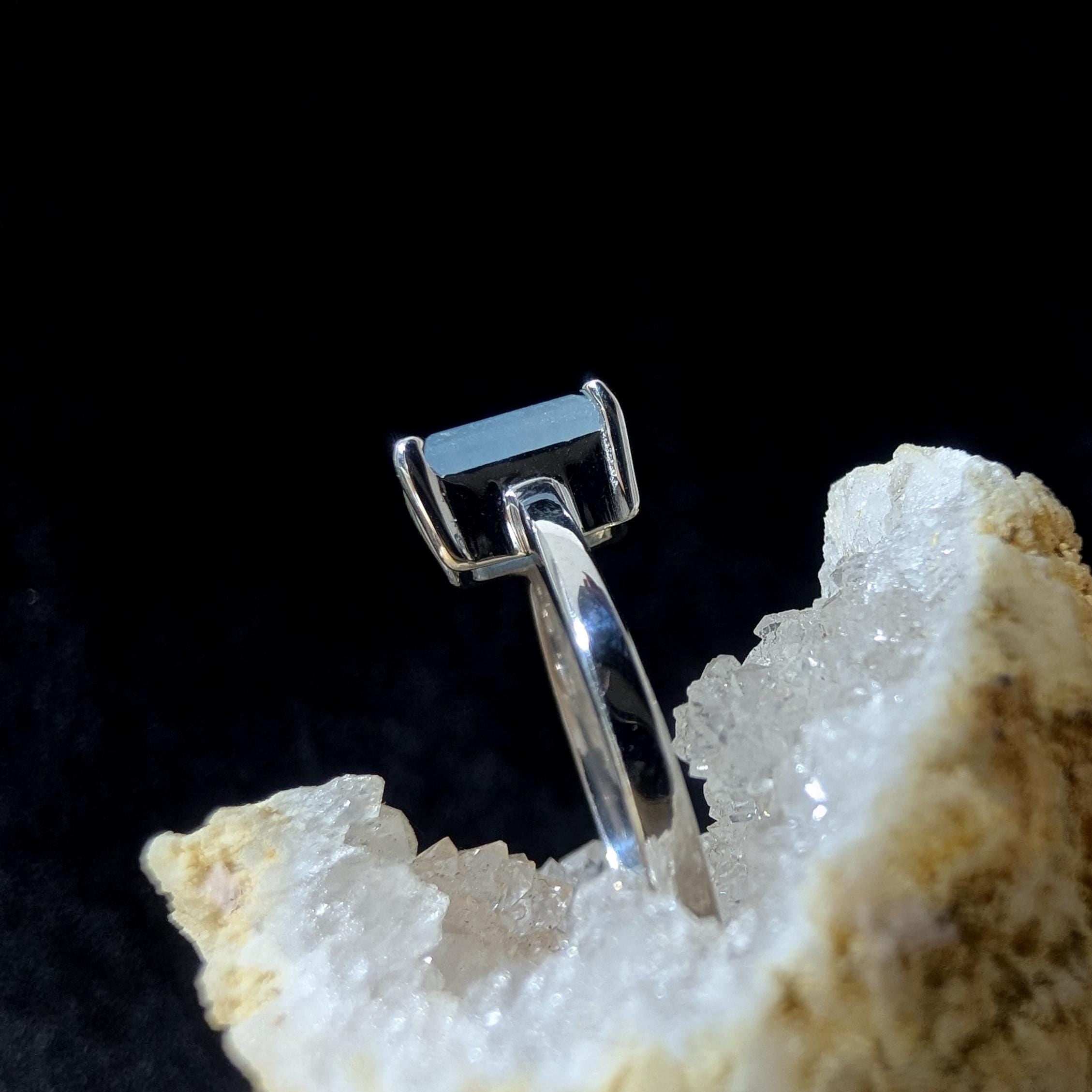 Elegant aquamarine ring | 925 Sterling Silver