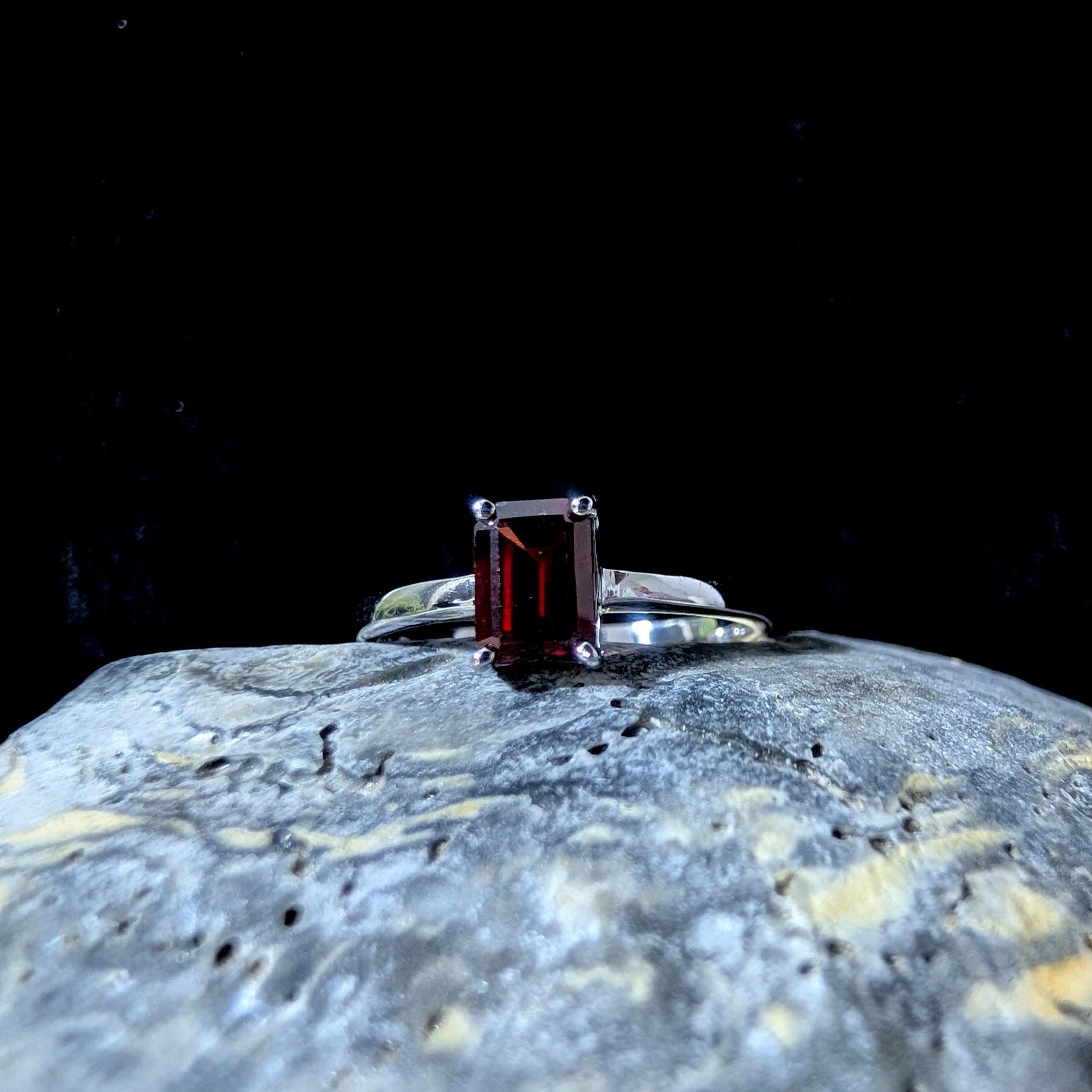 Elegant natural garnet rectangle ring | 925 Sterling Silver