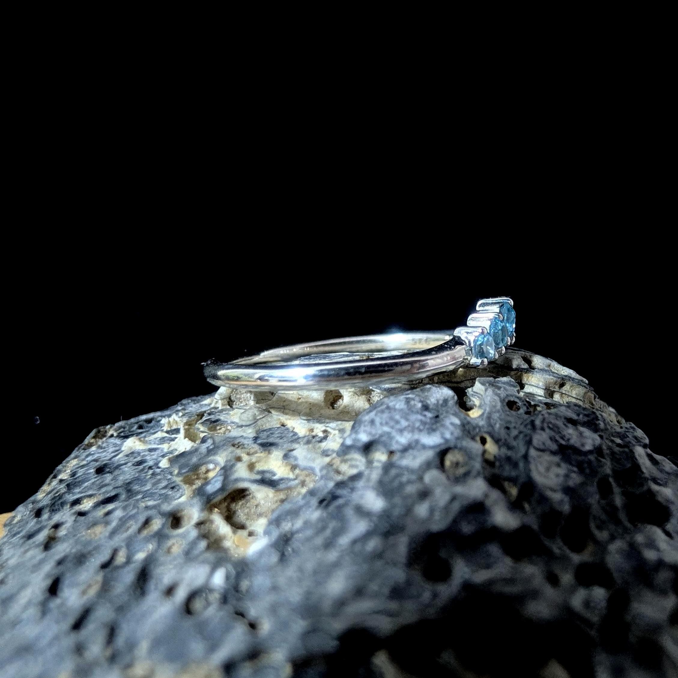Blue topaz minimalist everyday ring | 925 Sterling Silver