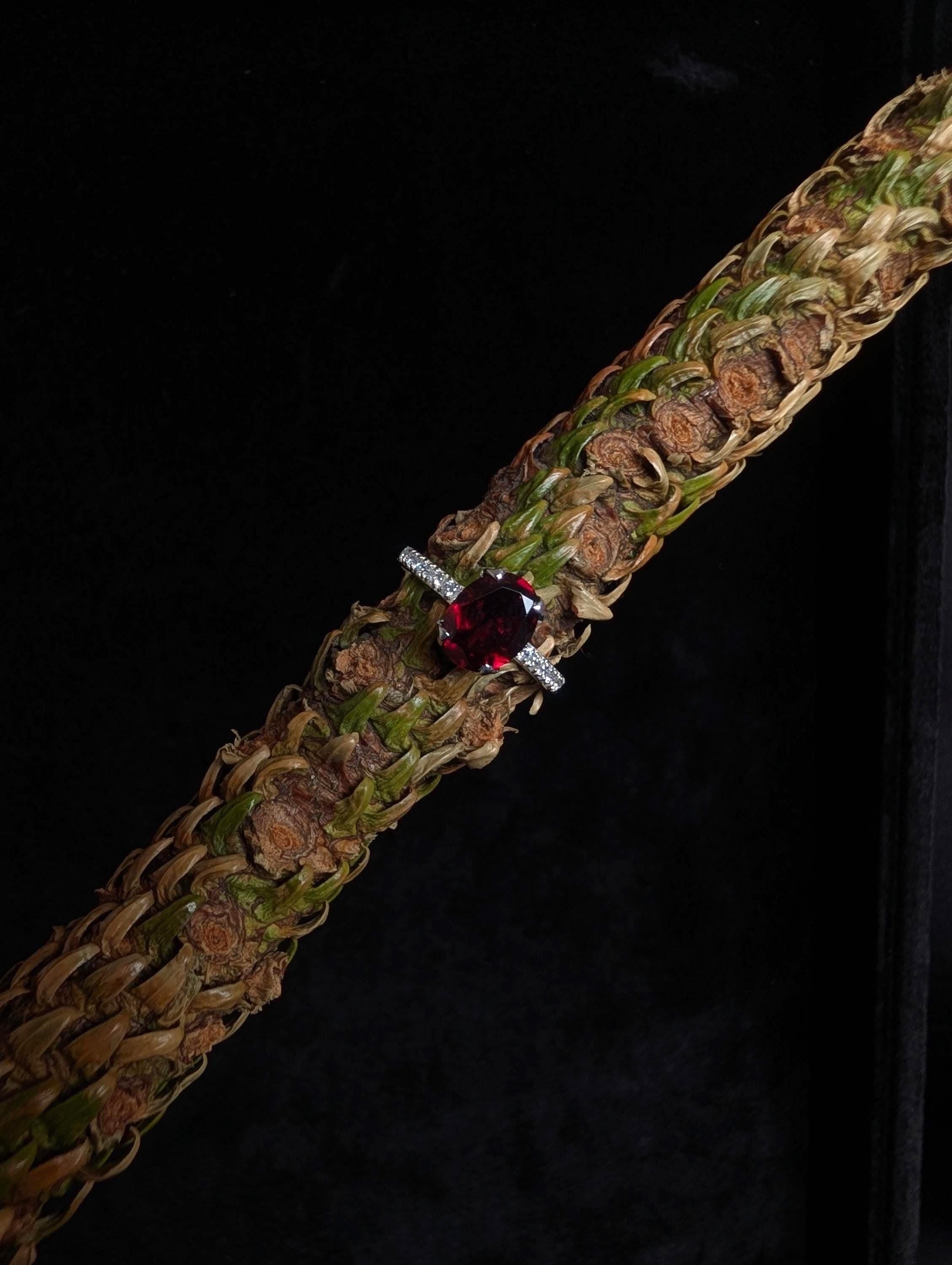 Large natural garnet and white topaz ring | 925 Sterling Silver