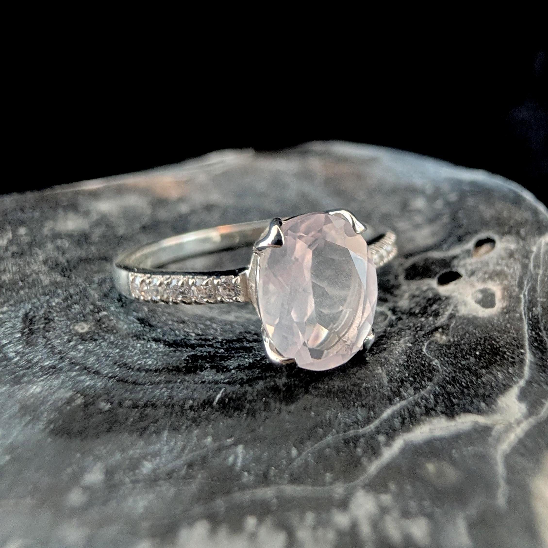 Large natural pink quartz and white topaz ring | 925 sterling silver