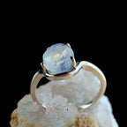 Pear cut rainbow moonstone ring | 925 Sterling Silver