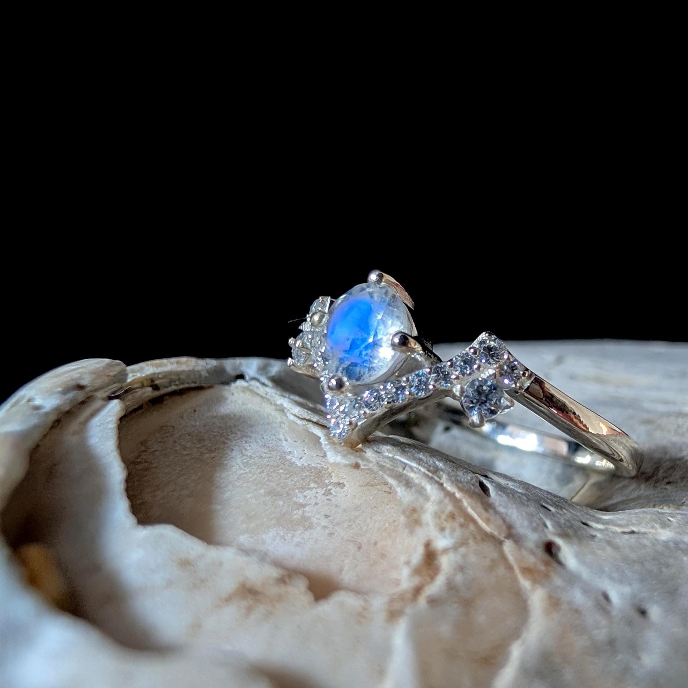 Statement rainbow moonstone & white topaz ring | 925 Sterling Silver