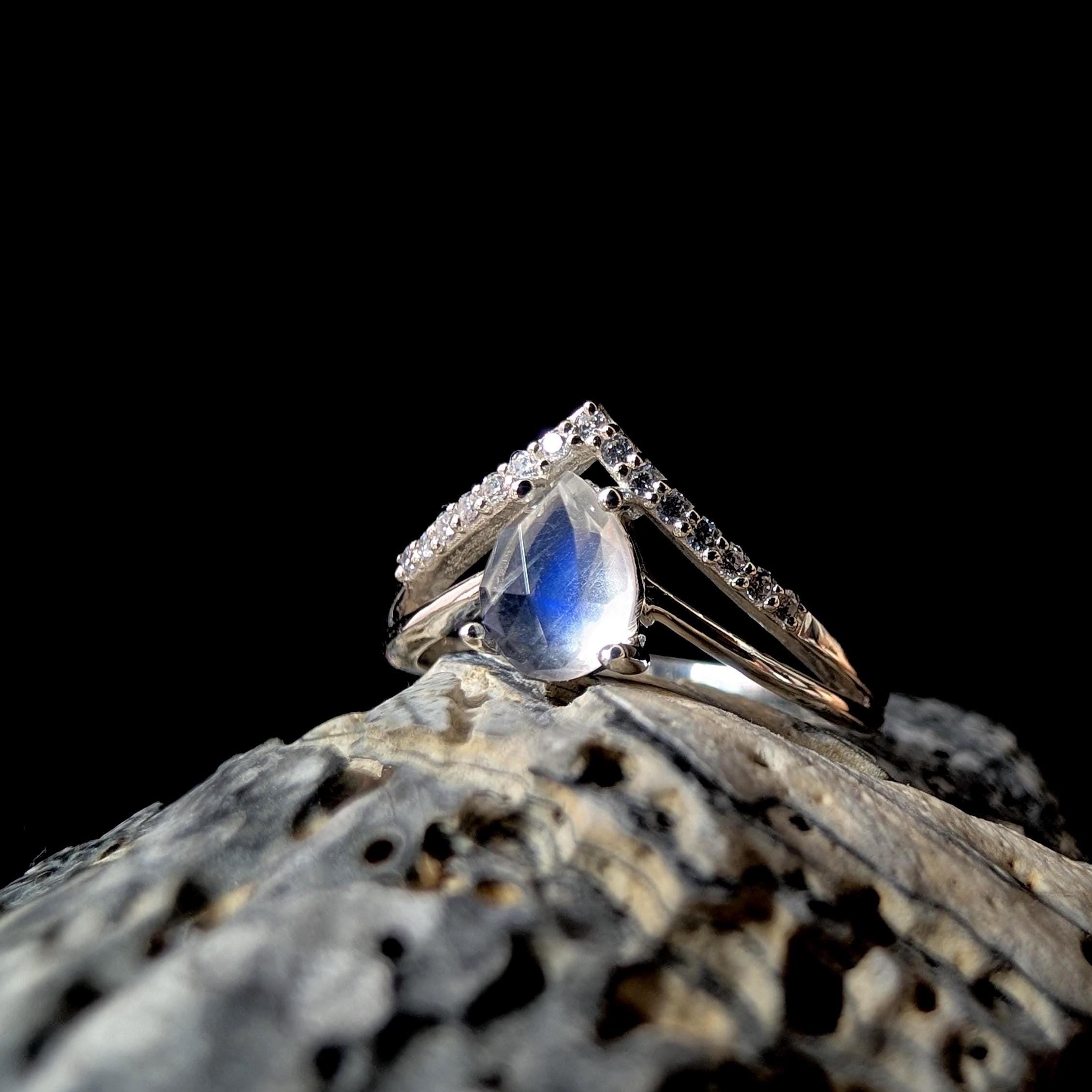 Statement rainbow moonstone & white topaz ring | 925 Sterling Silver