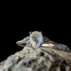 Elegant rainbow moonstone & white topaz ring | 925 Sterling Silver