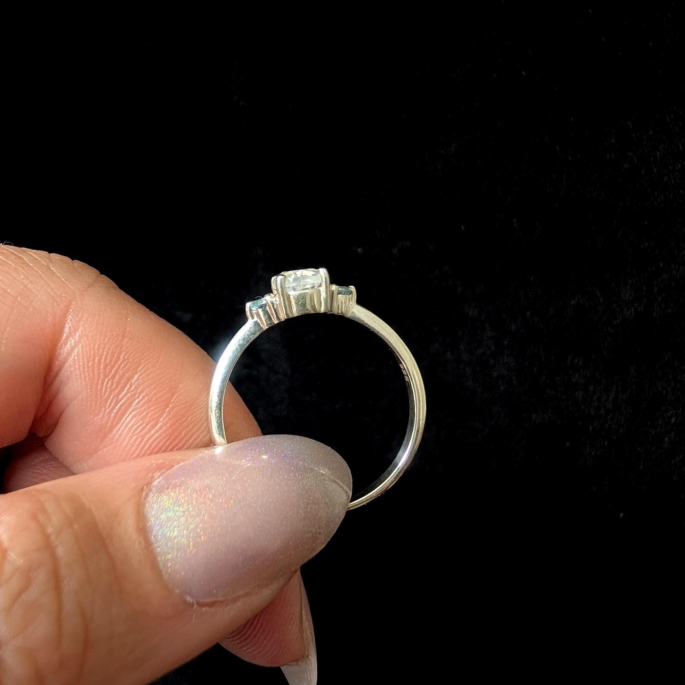 Elegant rainbow moonstone & white topaz ring | 925 Sterling Silver
