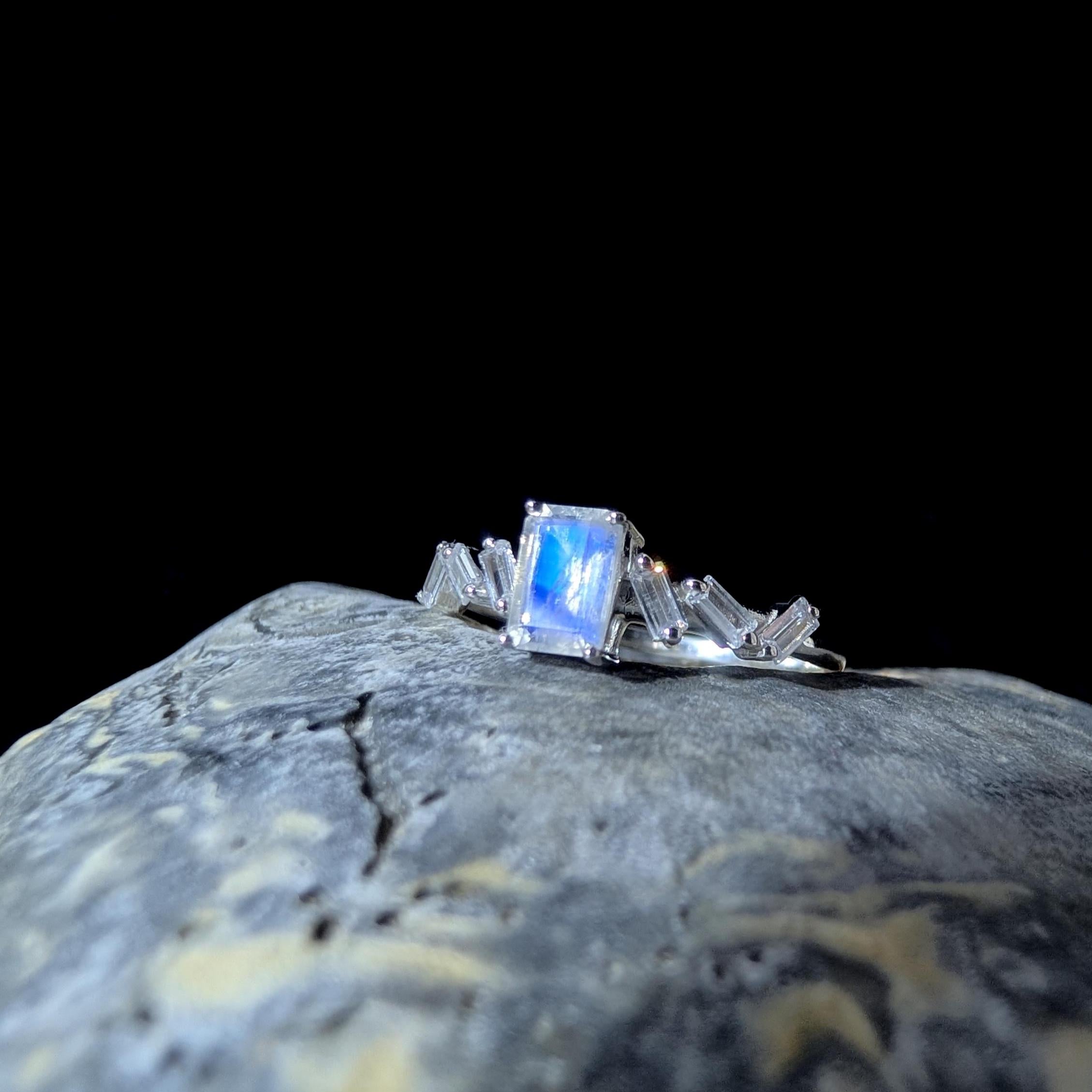 Statement rainbow moonstone & white topaz ring | 925 Sterling Silver