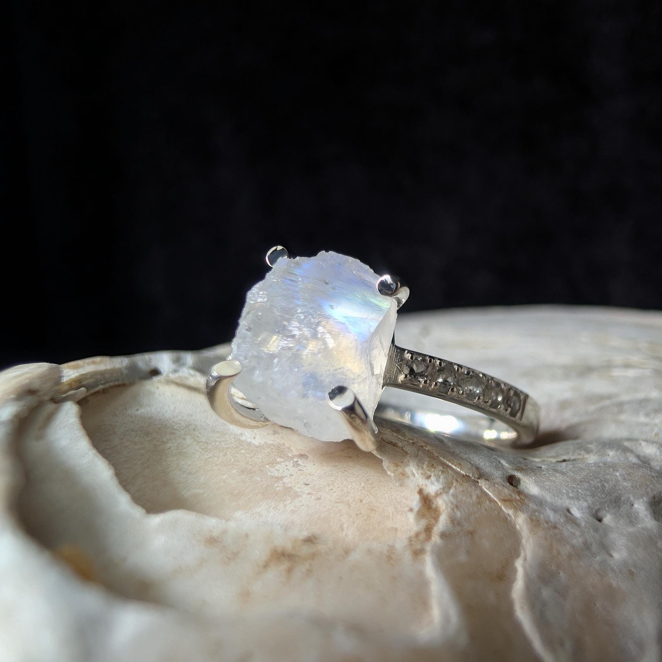 Raw natural rainbow moonstone and white topaz ring | 925 Sterling Silver