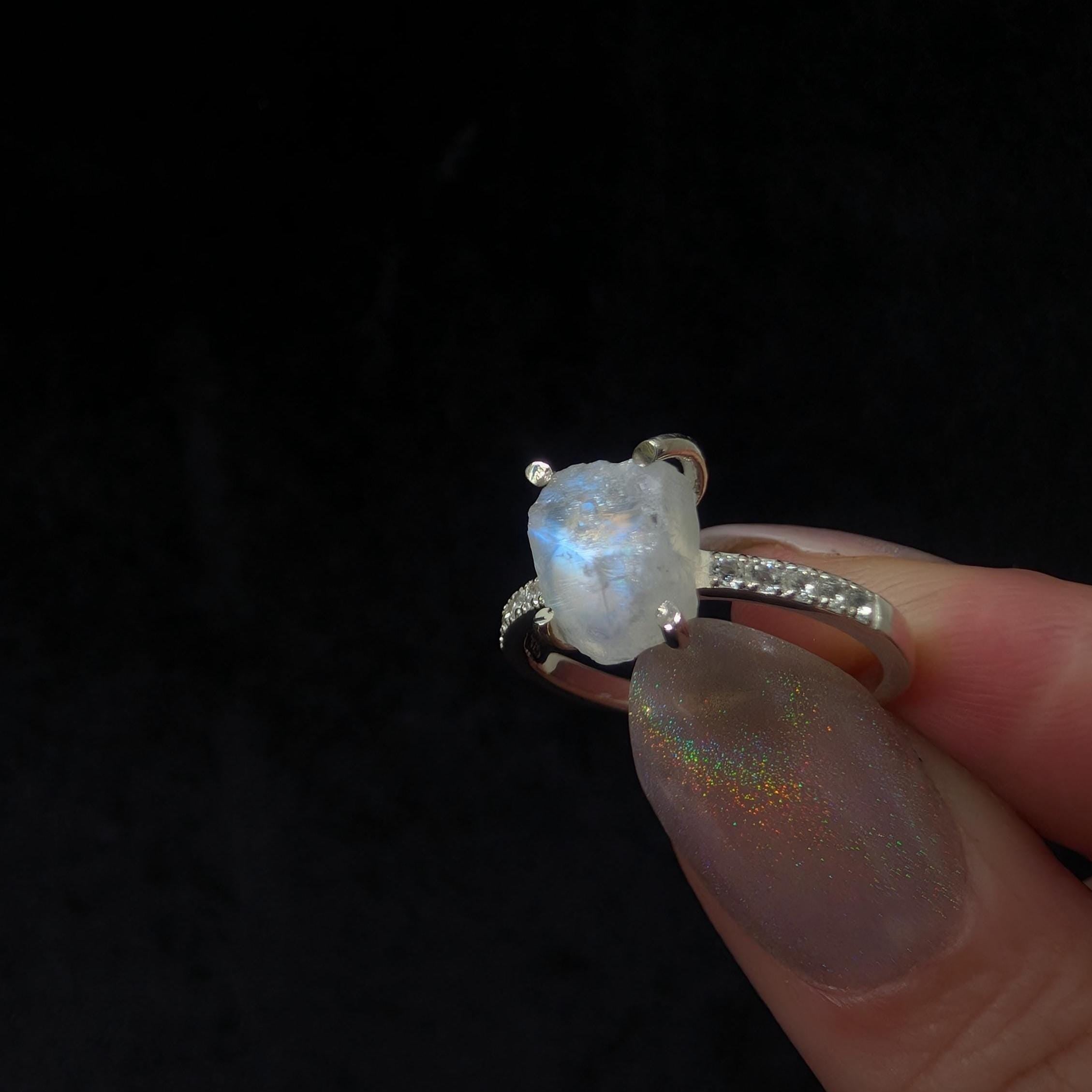 Raw natural rainbow moonstone and white topaz ring | 925 Sterling Silver