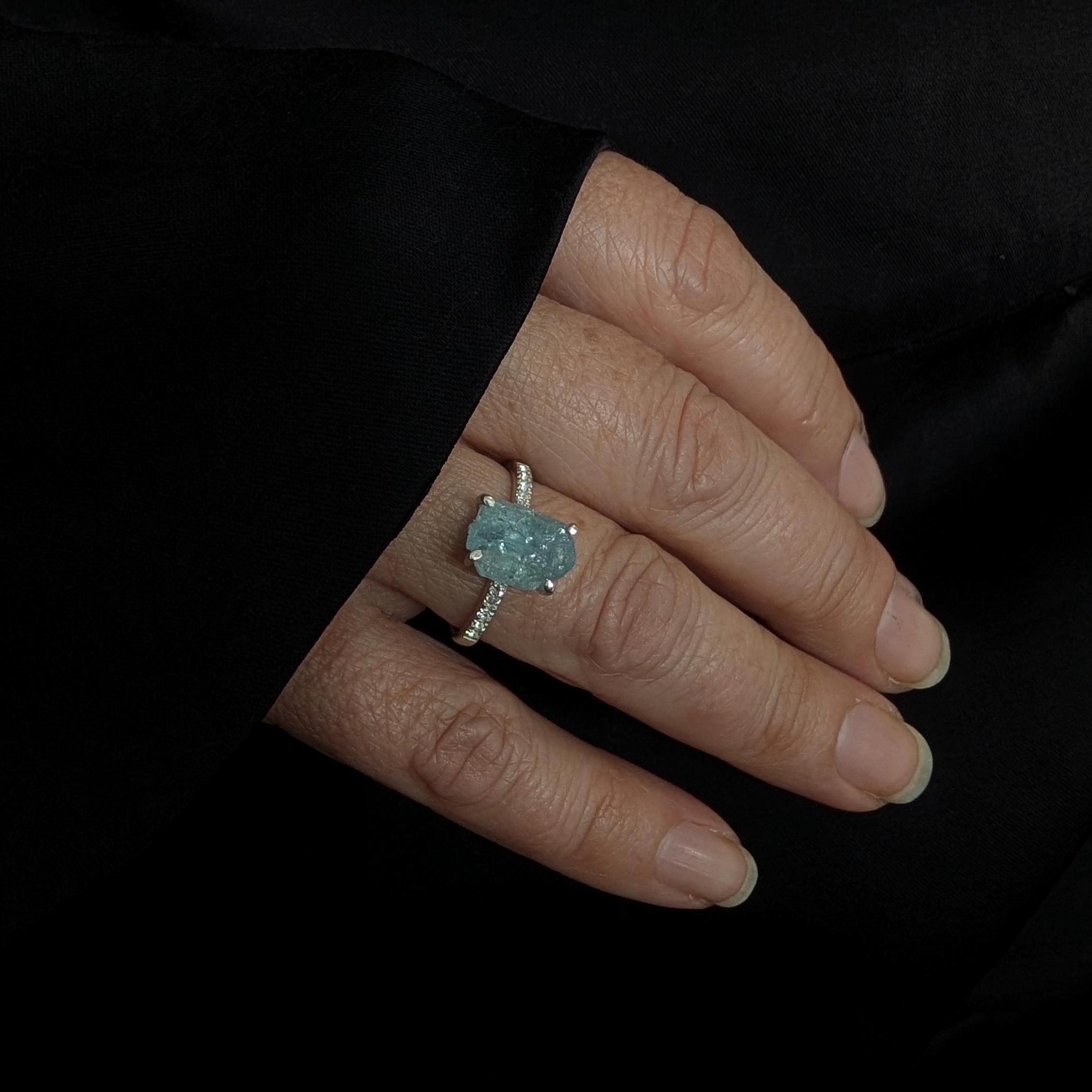 Raw natural aquamarine and white topaz ring | 925 sterling silver