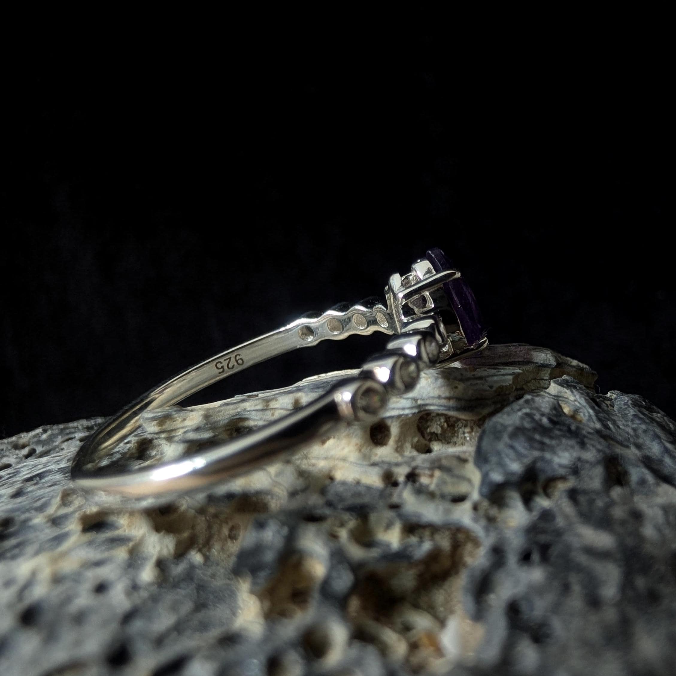 Statement amethyst and white topaz ring | 925 Sterling Silver