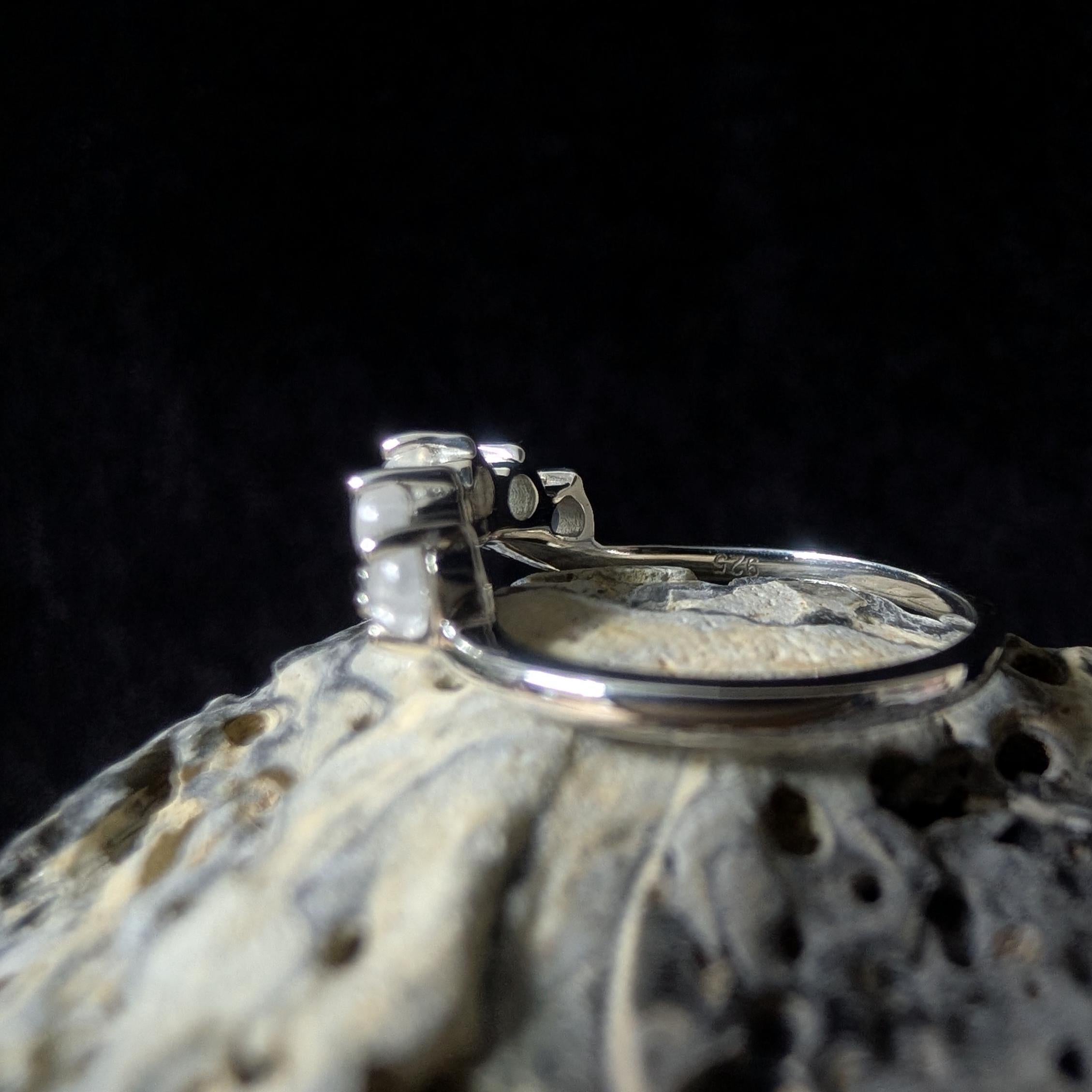 Crown rainbow moonstone ring | 925 Sterling Silver
