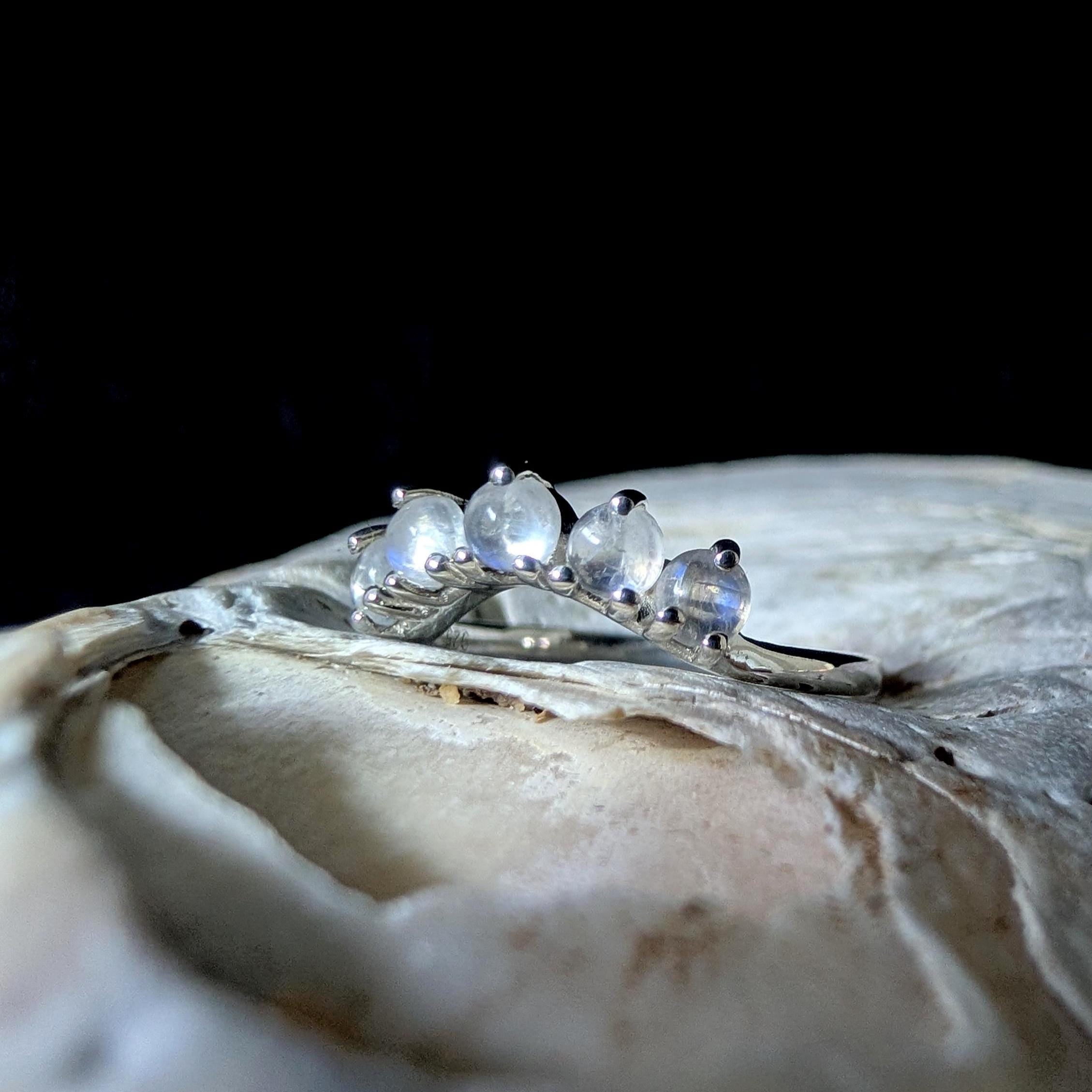 Crown rainbow moonstone ring | 925 Sterling Silver