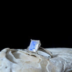 Elegant rainbow moonstone ring | 925 Sterling Silver