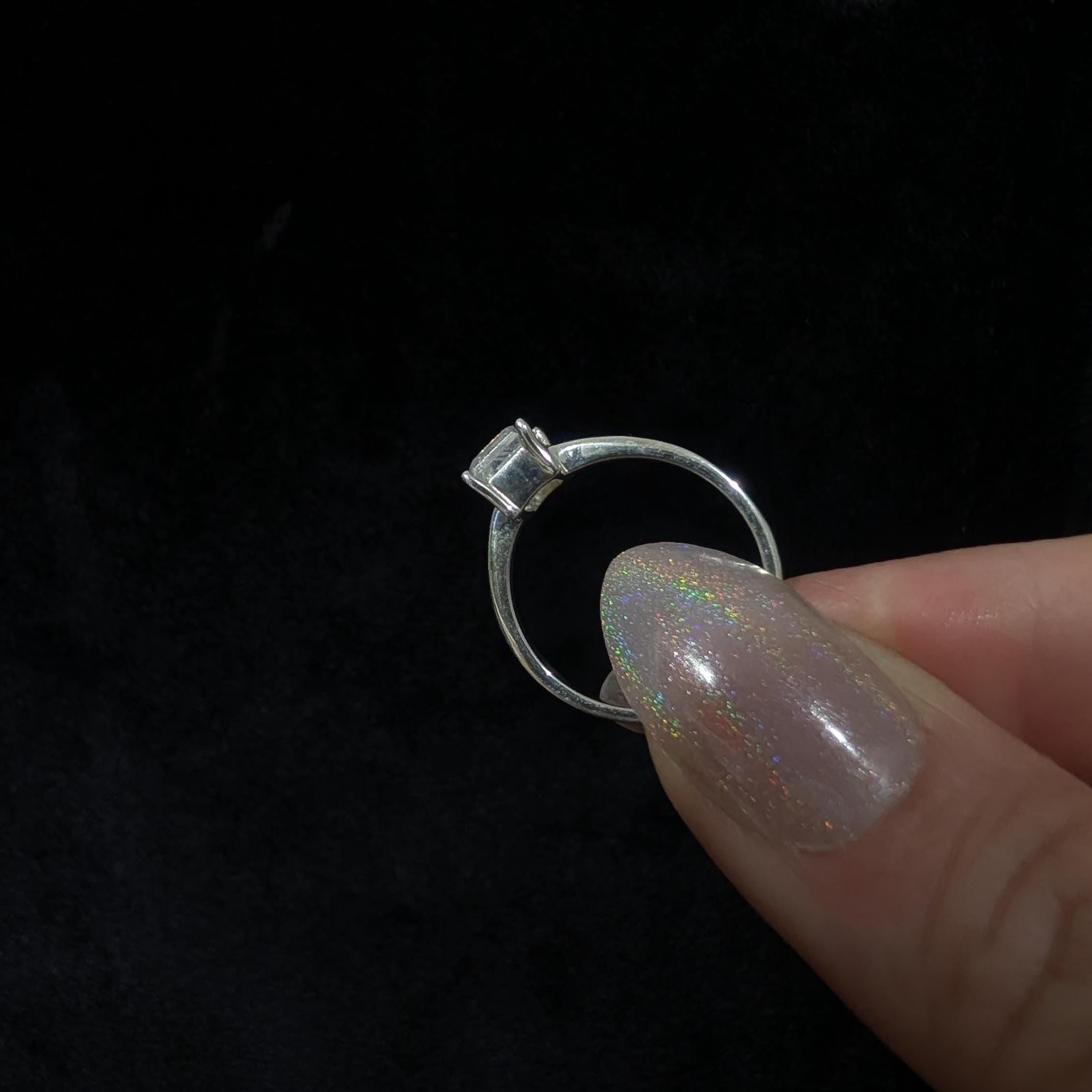 Elegant rainbow moonstone ring | 925 Sterling Silver
