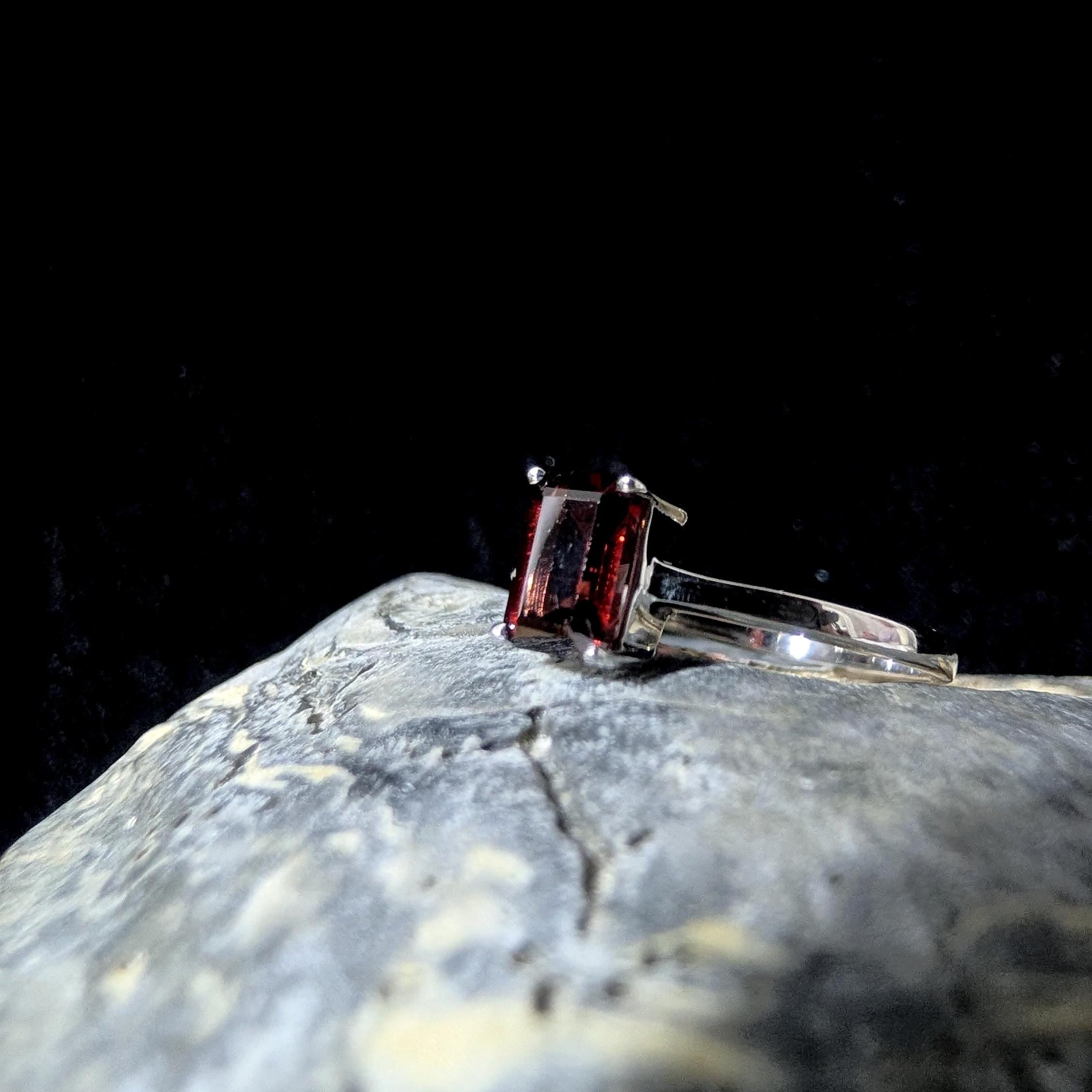 Elegant natural garnet rectangle ring | 925 Sterling Silver