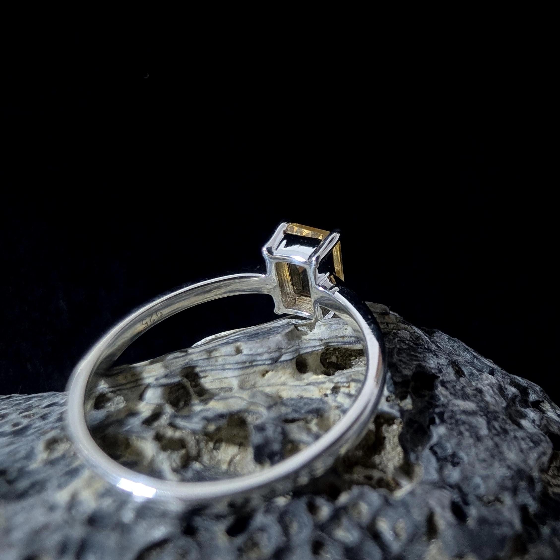 Elegant citrine ring | 925 Sterling Silver
