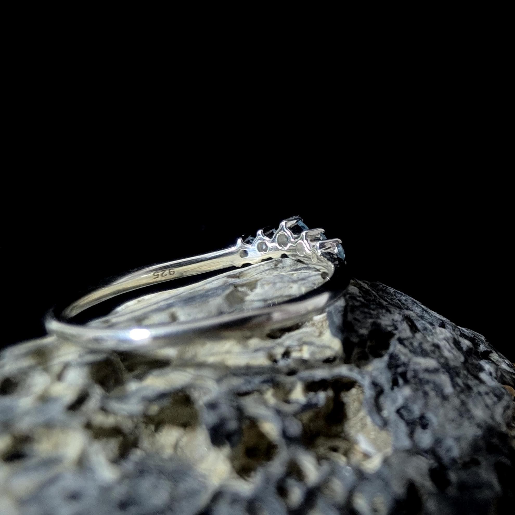 Blue topaz minimalist everyday ring | 925 Sterling Silver