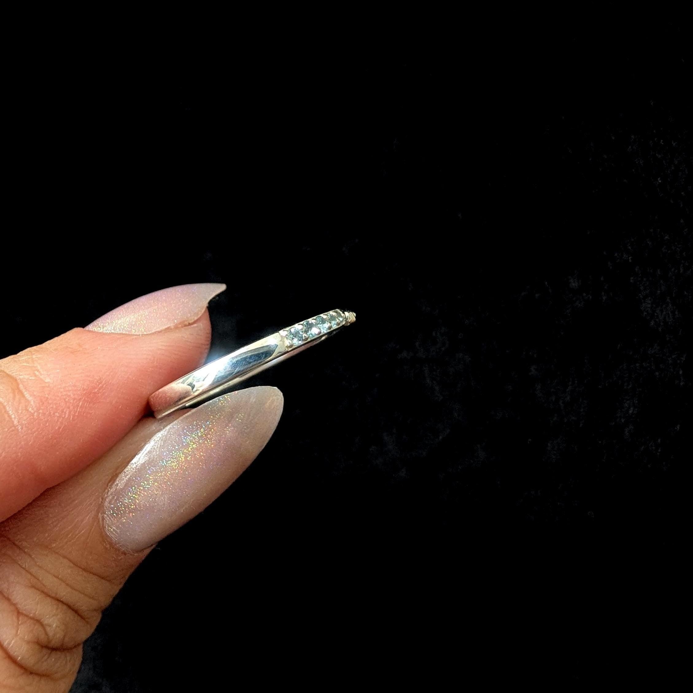 Blue topaz minimalist ring with gap | 925 Sterling Silver