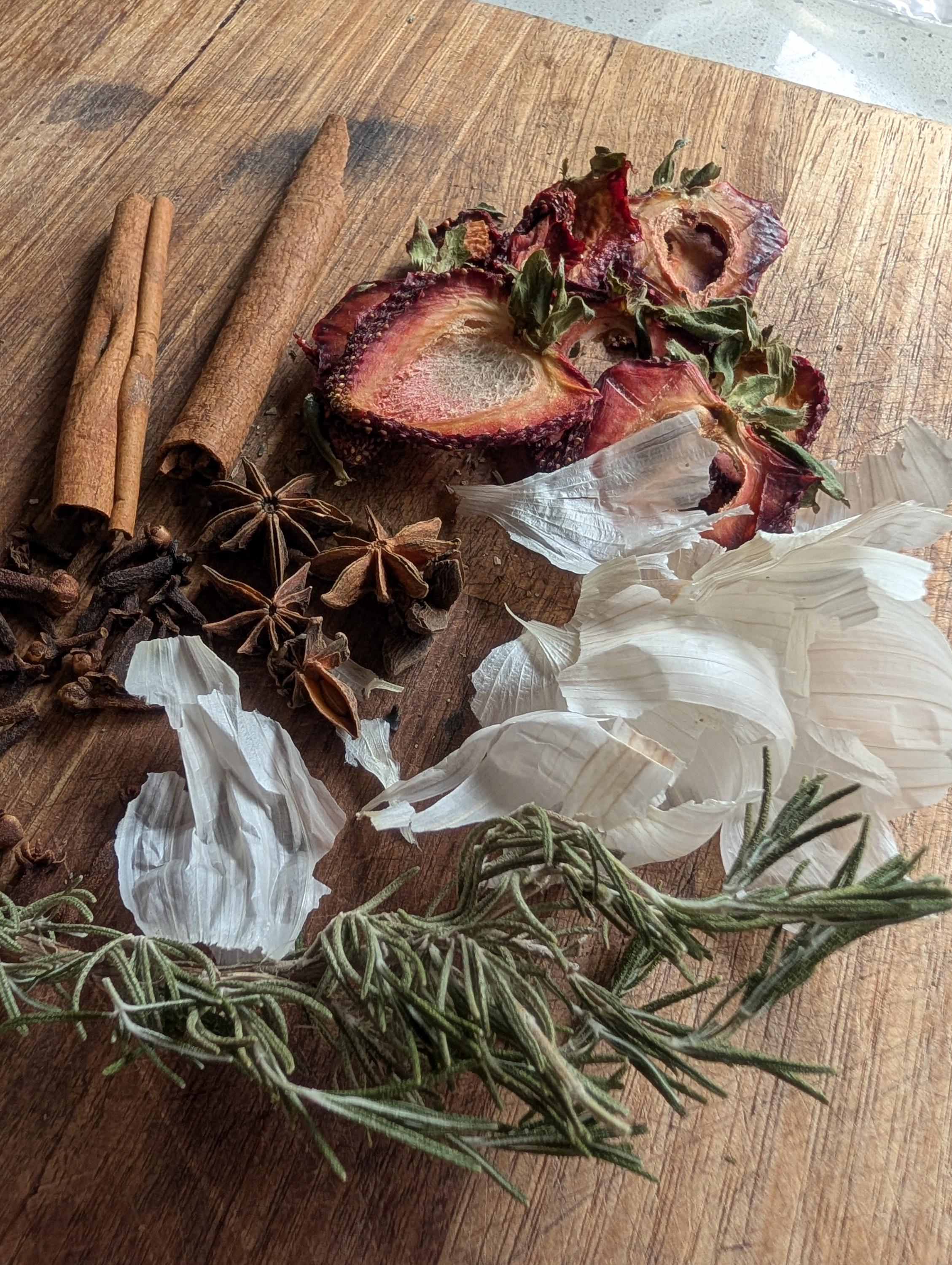 Hekate simmer pot