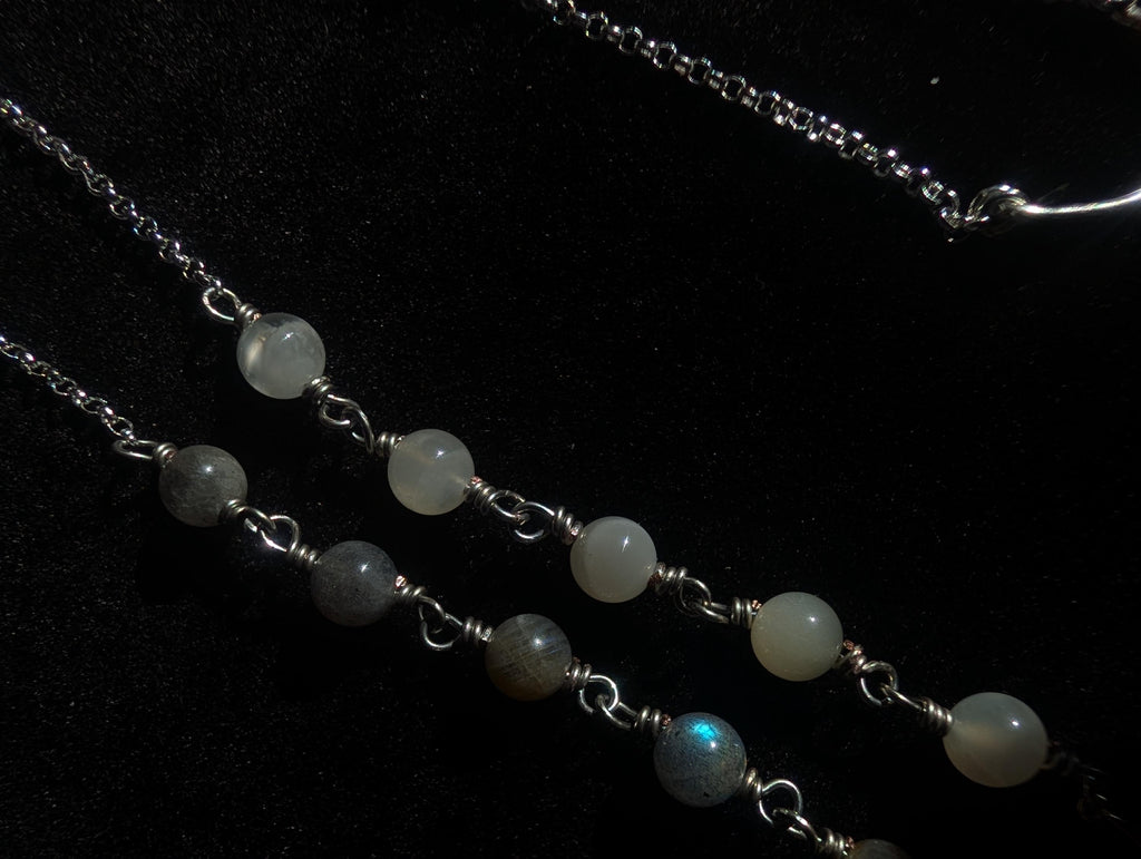 Asymmetrical celestial face chain