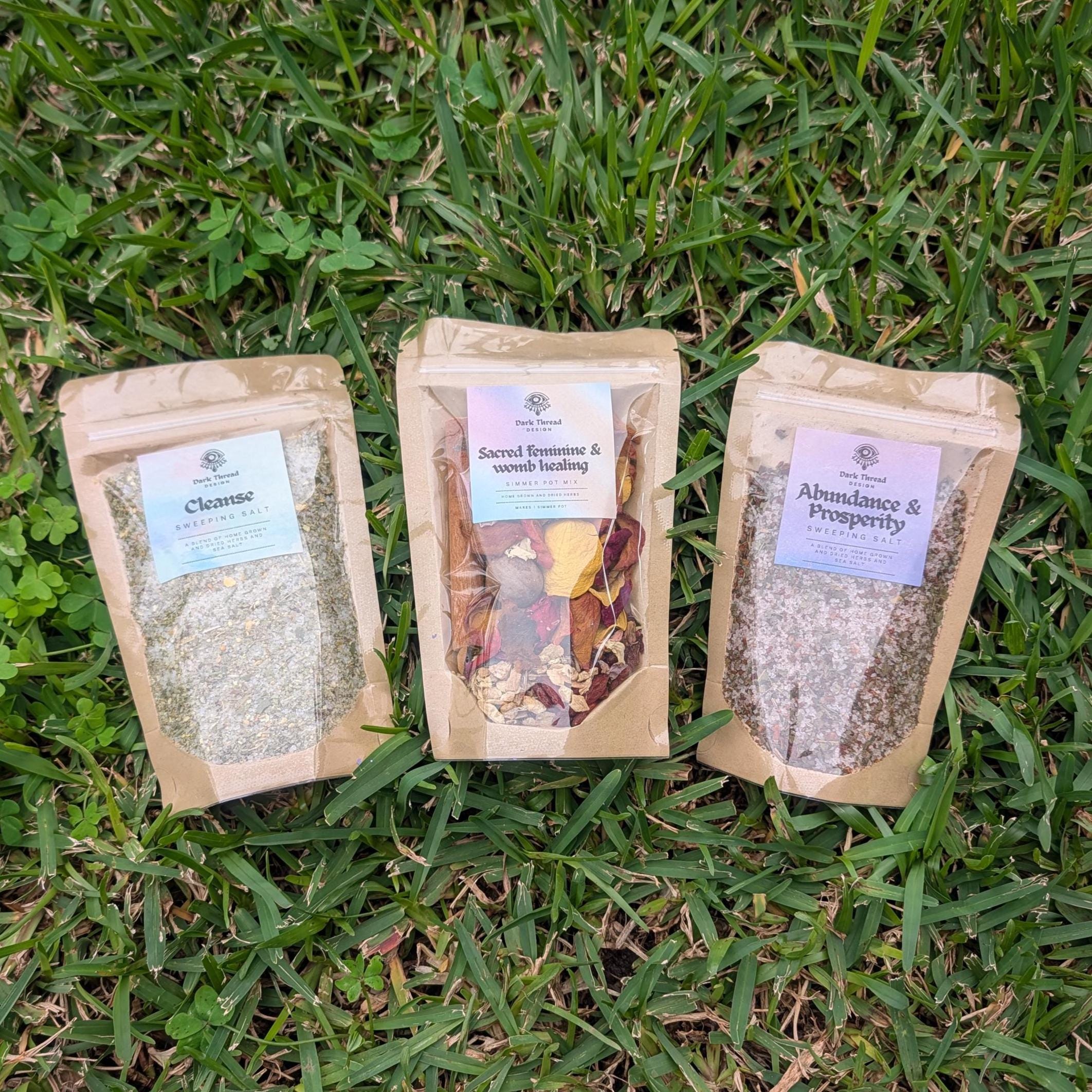 Simmer pot and sweeping salt bundle pack