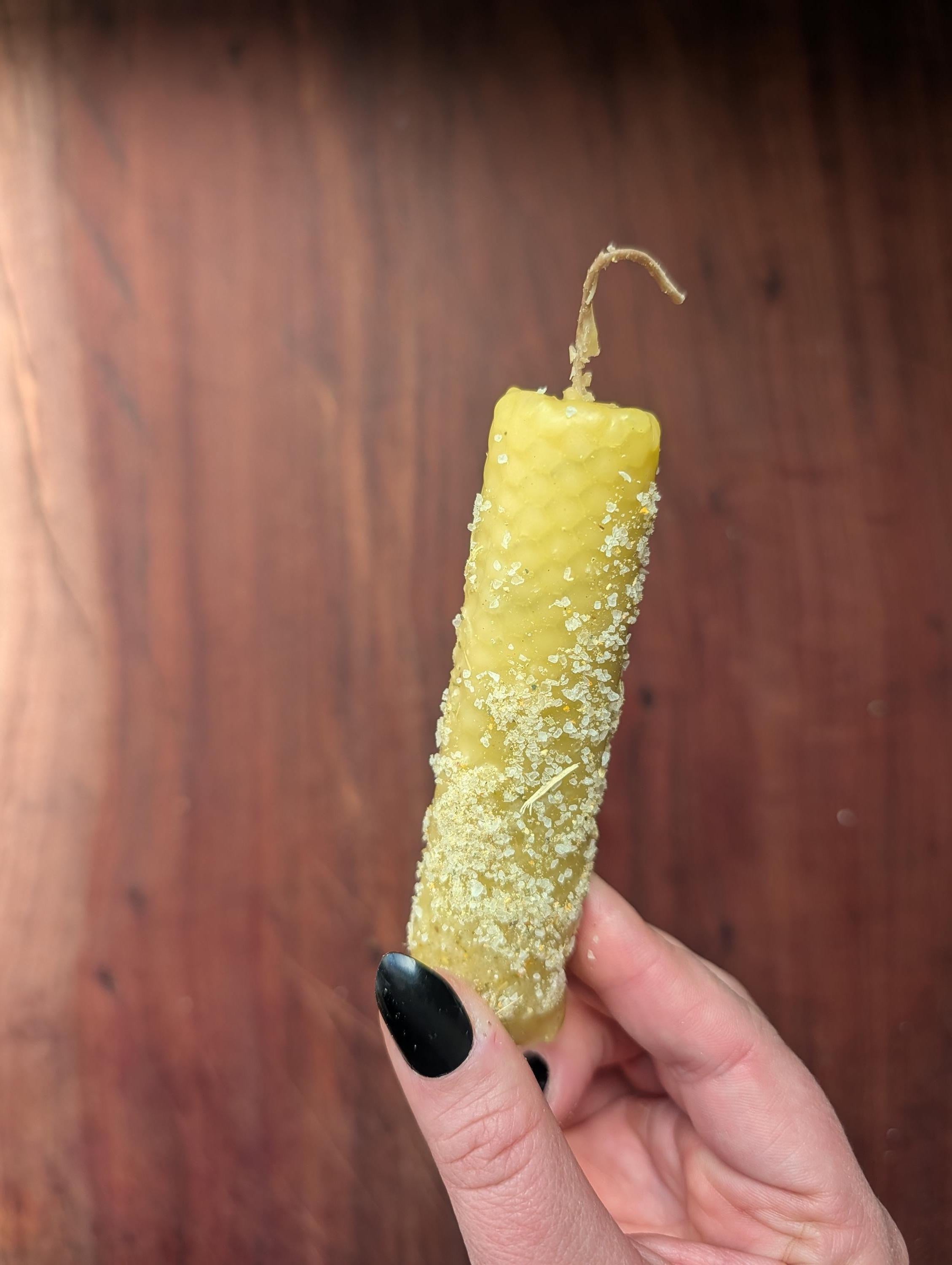 Cleansing and renewal ritual beeswax candles